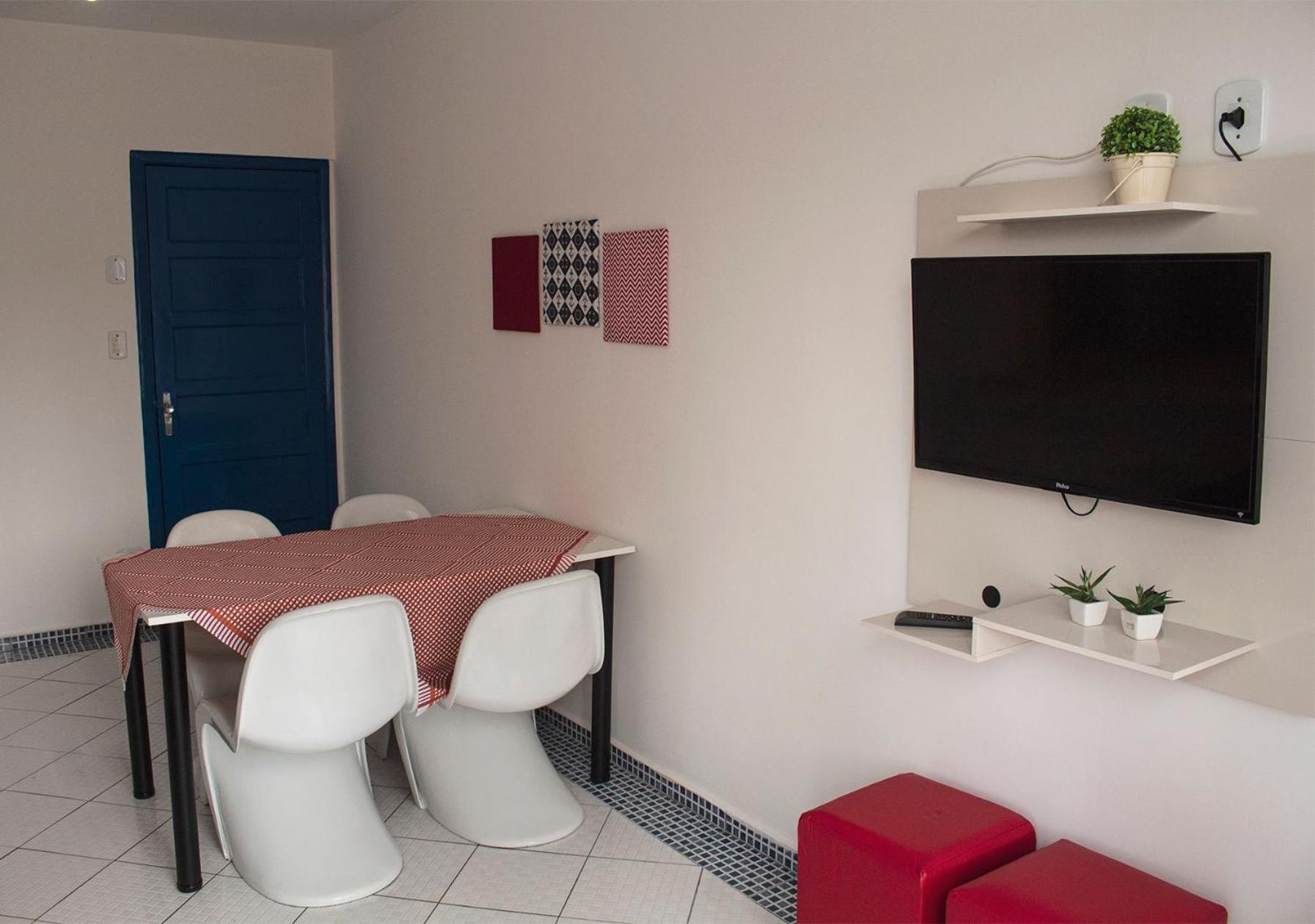 One-Bedroom Apartment - Photo 9