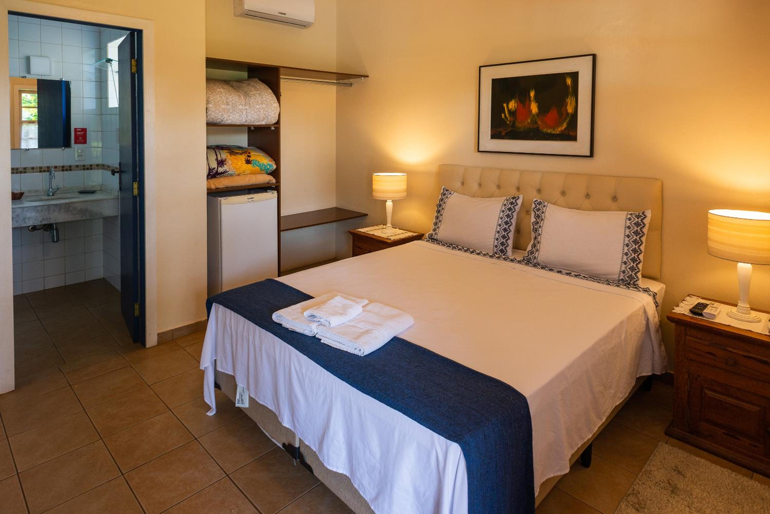 Deluxe Double Room (2 Adults + 1 Child)