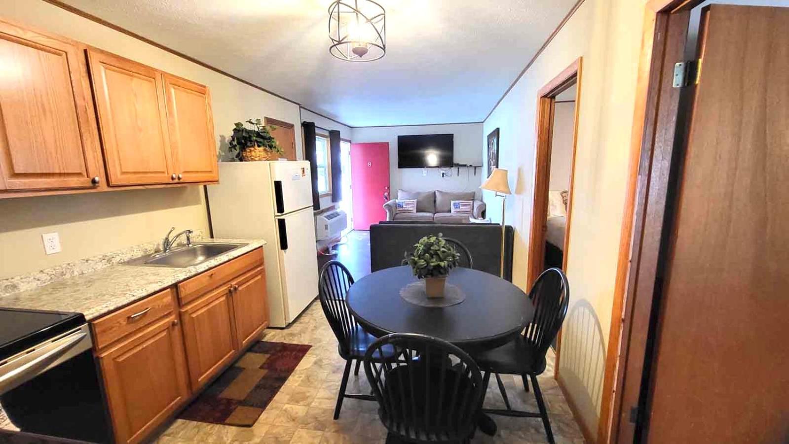 Two-Bedroom Studio Apartment photo 3