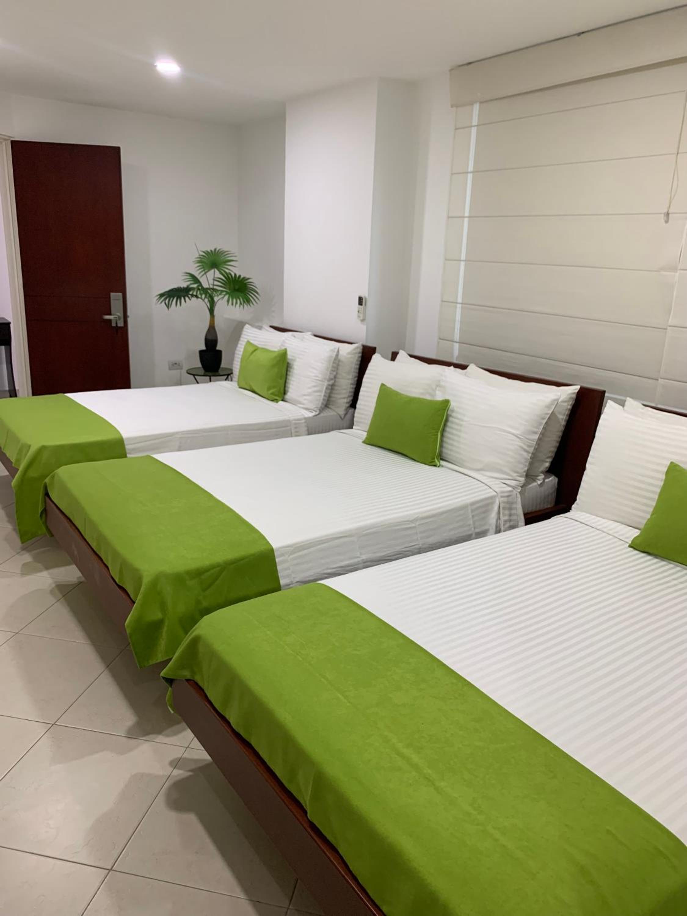 Basic Triple Room photo 3