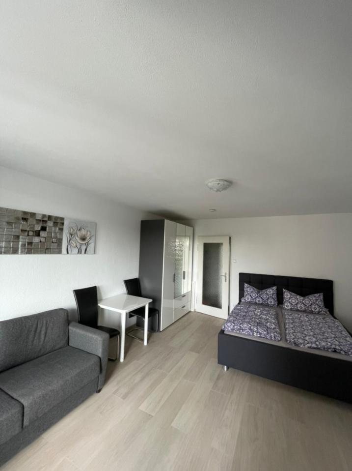 Apartment with Balcony photo 3