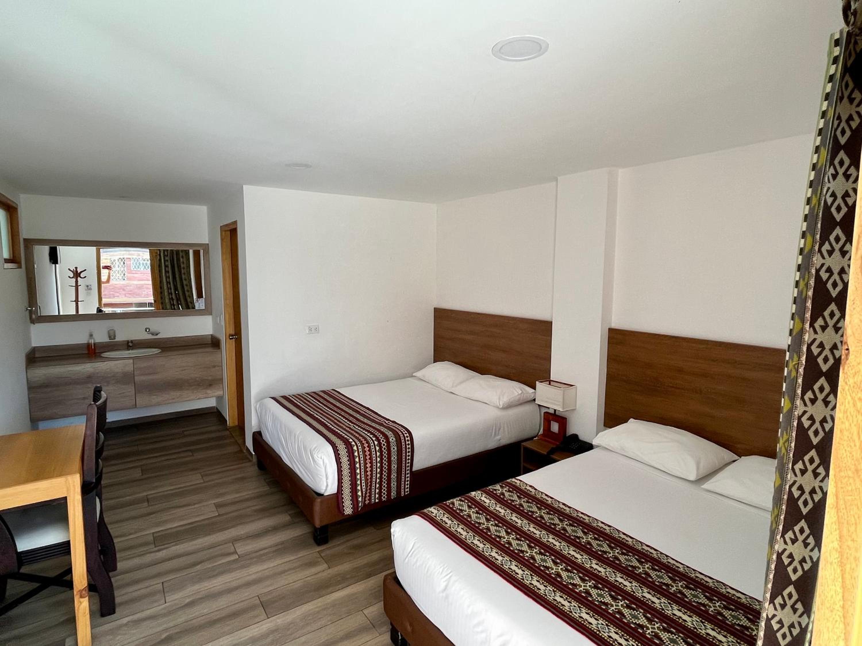 Double Room with Two Double Beds photo 1