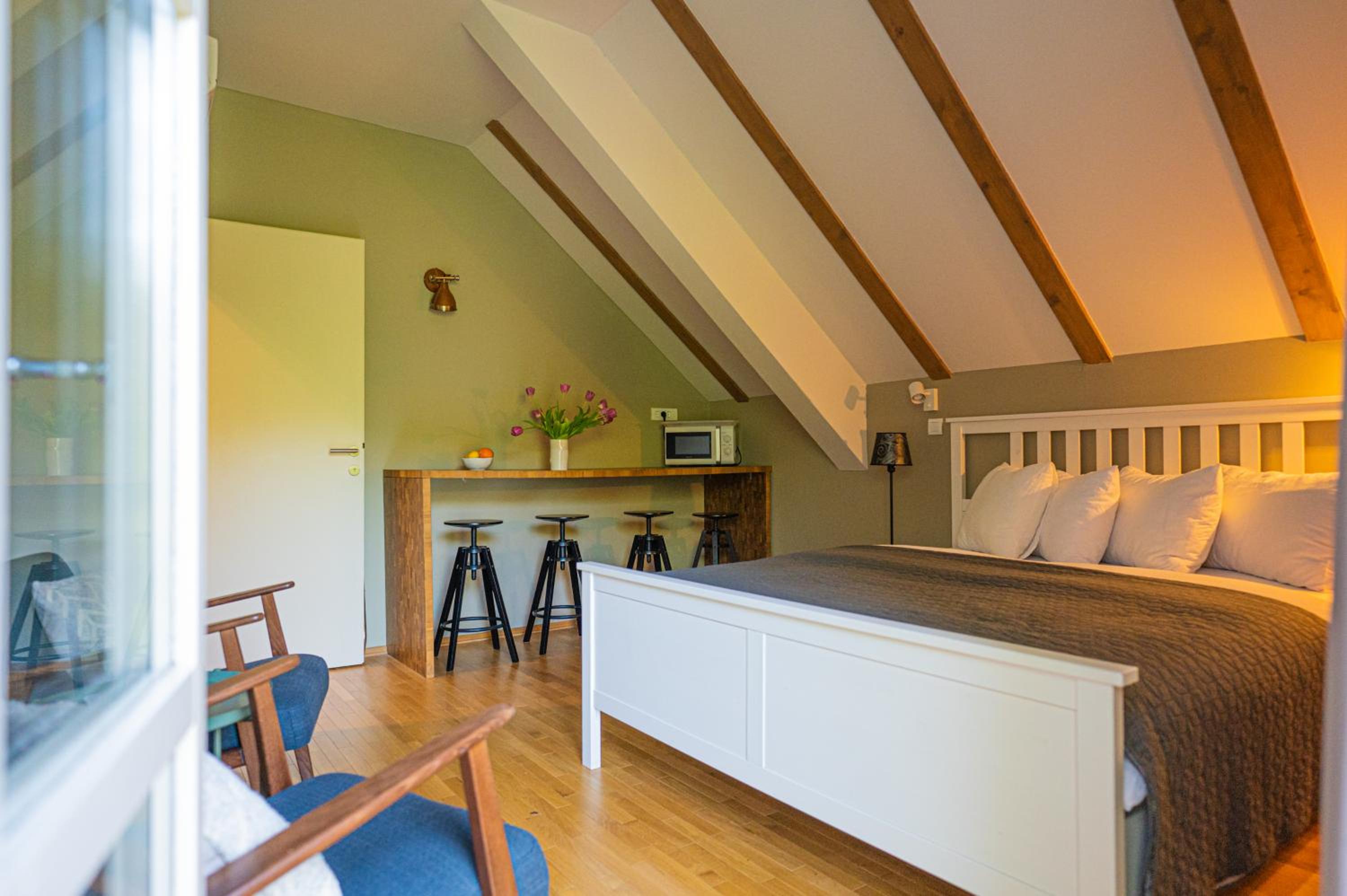 Two-Bedroom Apartment - Photo 8