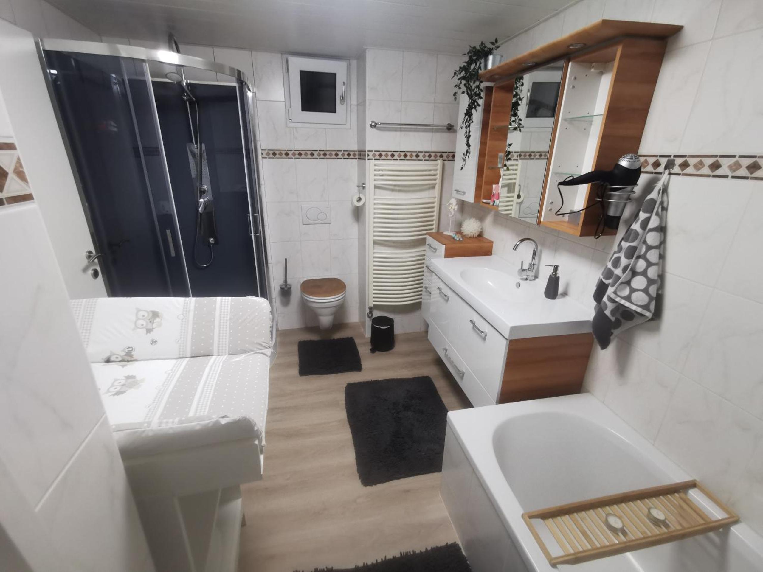 Two-Bedroom Apartment - Photo 11