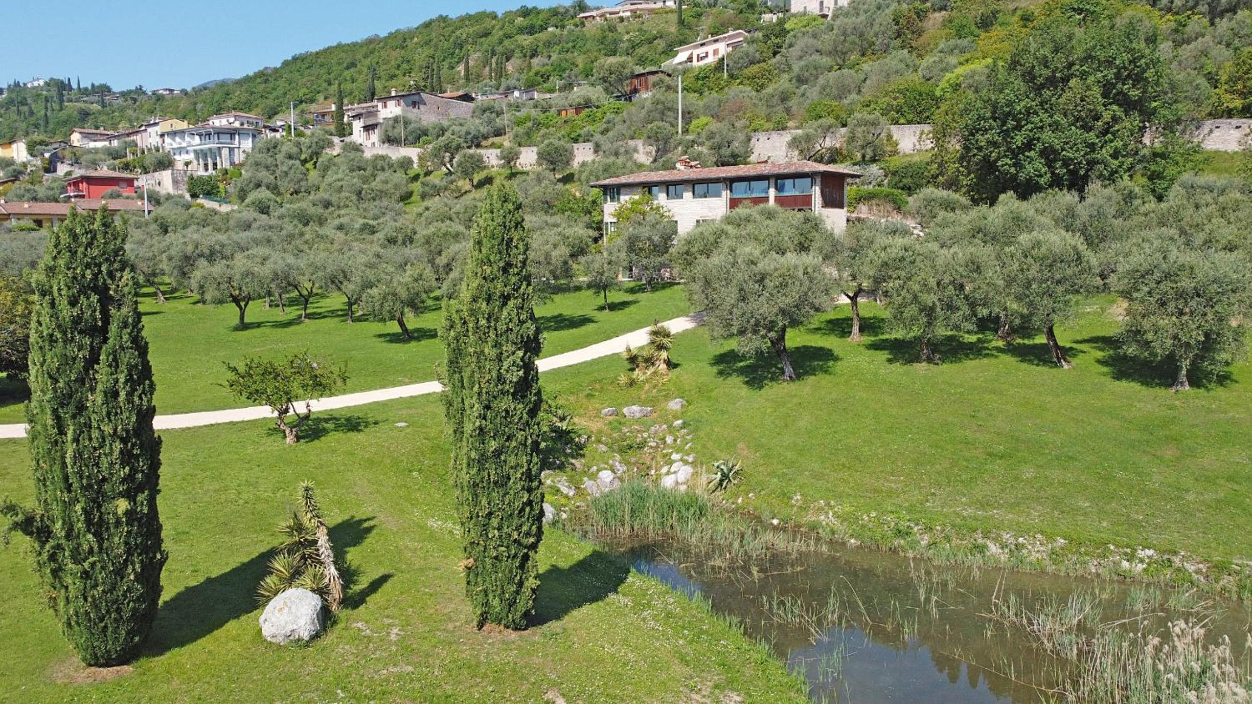 Villa with Private Pool photo 3