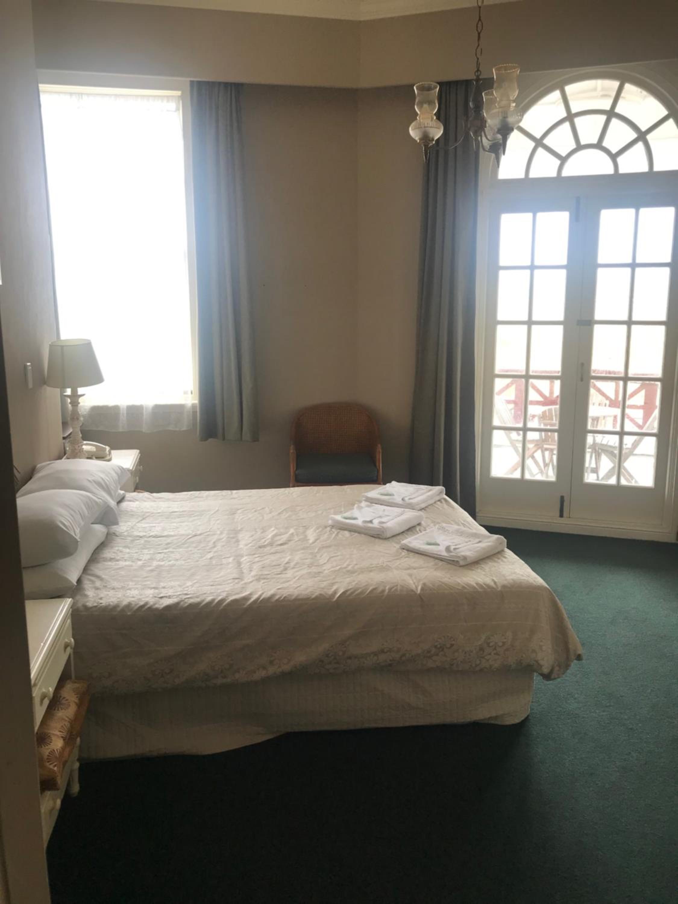 Deluxe Double Room with Balcony photo 2