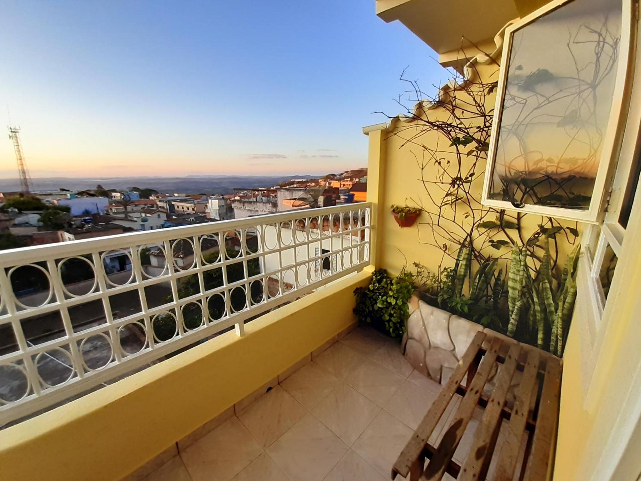 Classic Double Room with Balcony - Photo 8