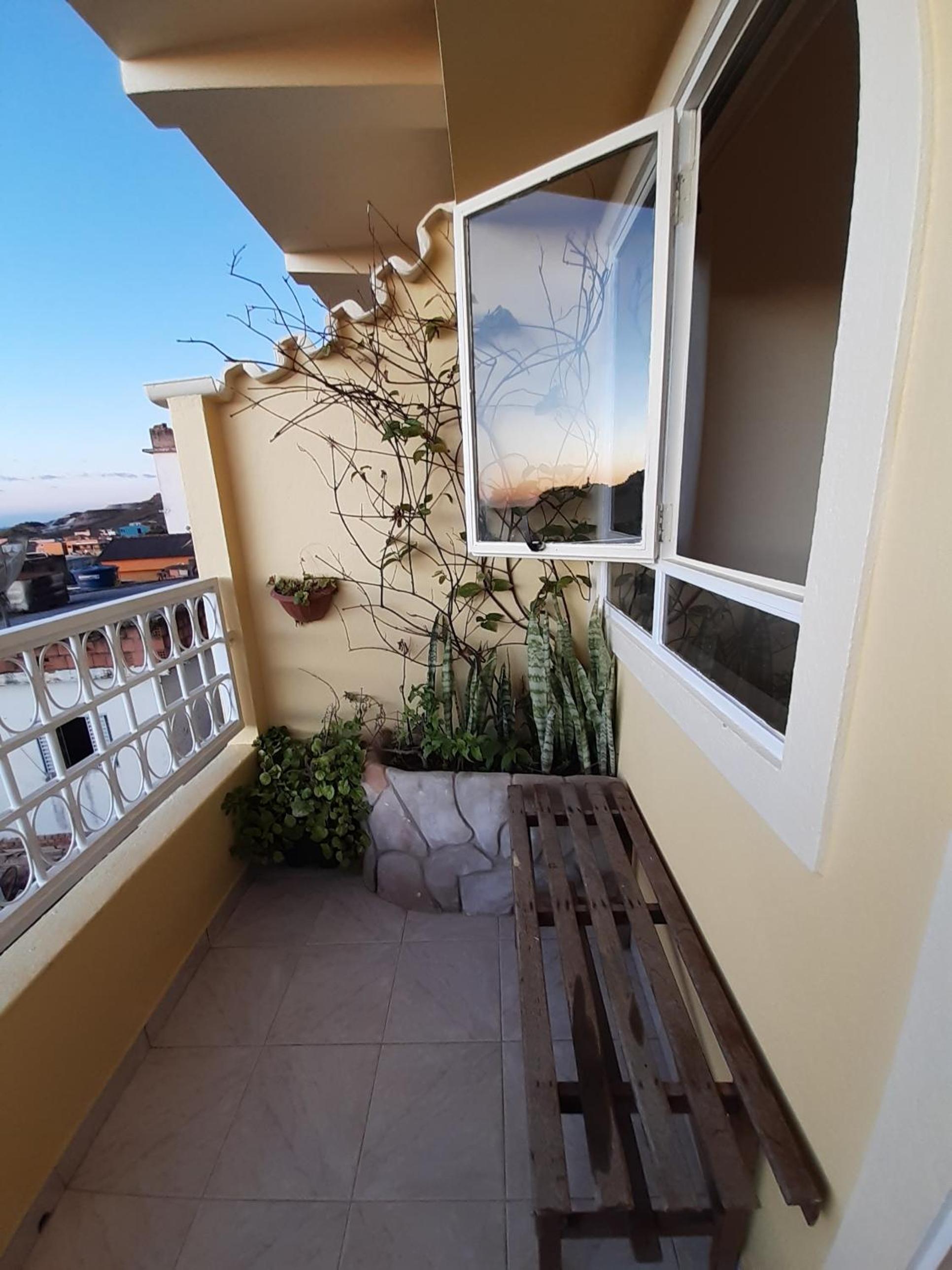 Classic Double Room with Balcony - Photo 5