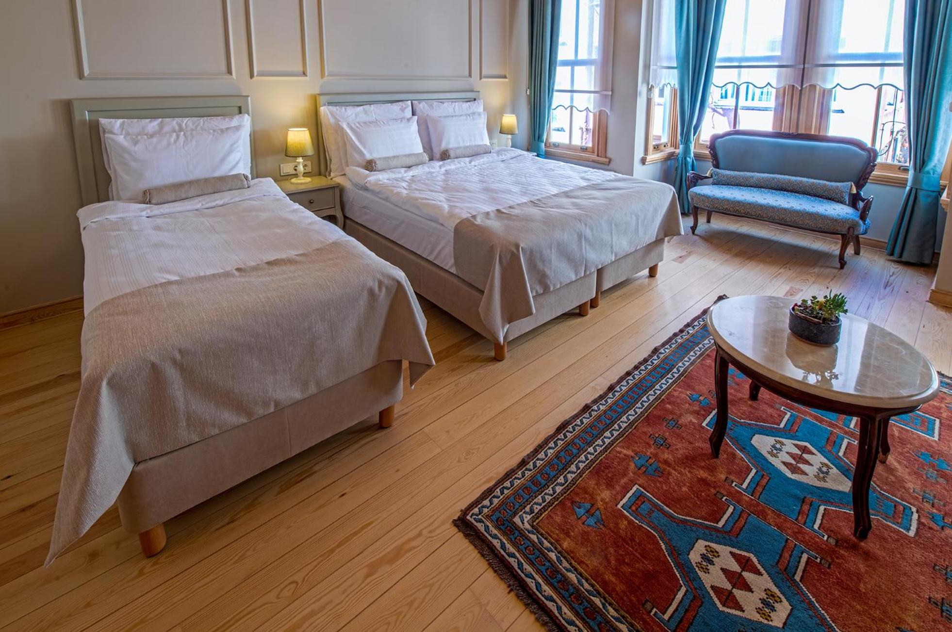Deluxe Triple Room photo 1