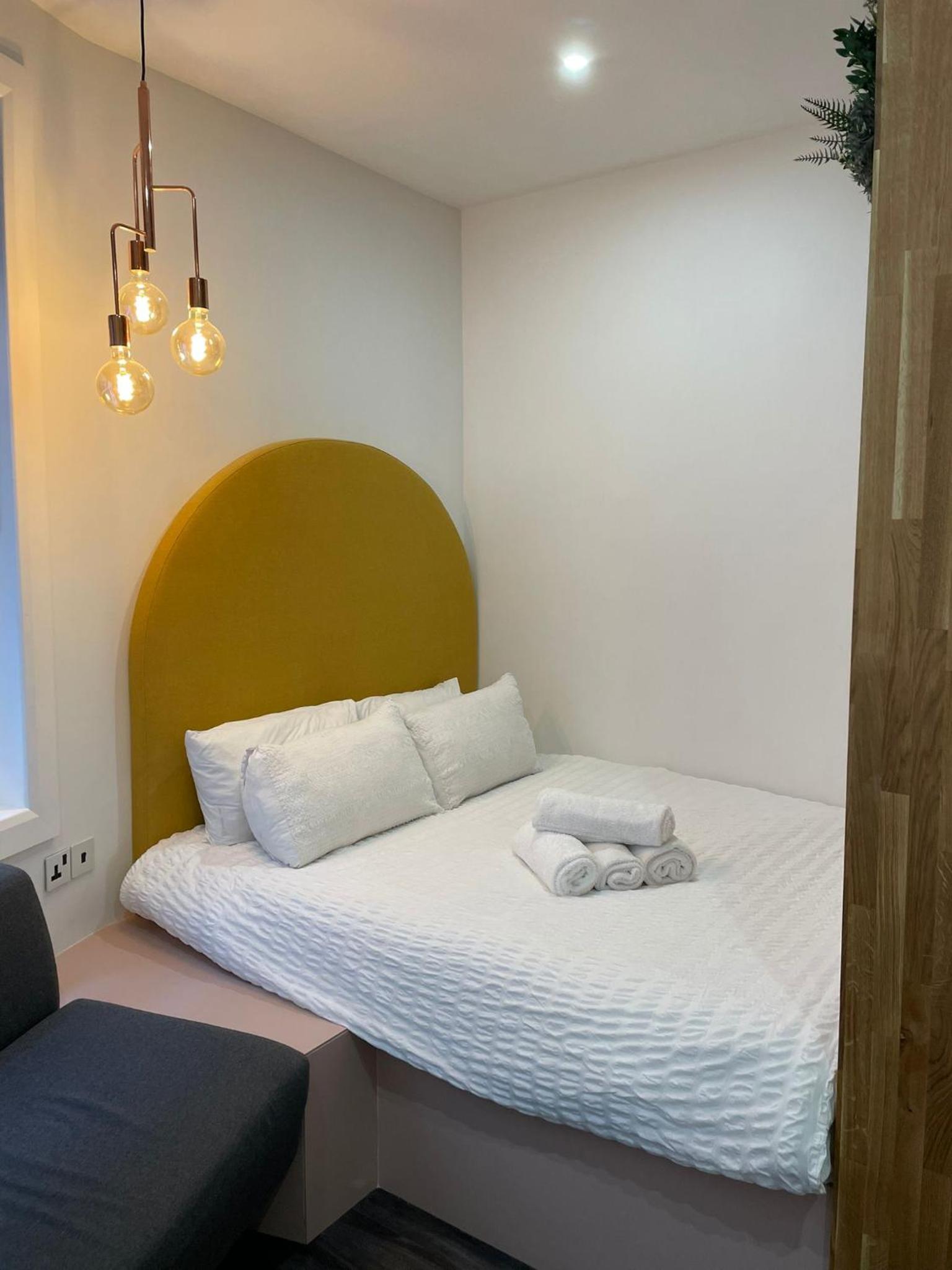 Studio Apartment photo 1