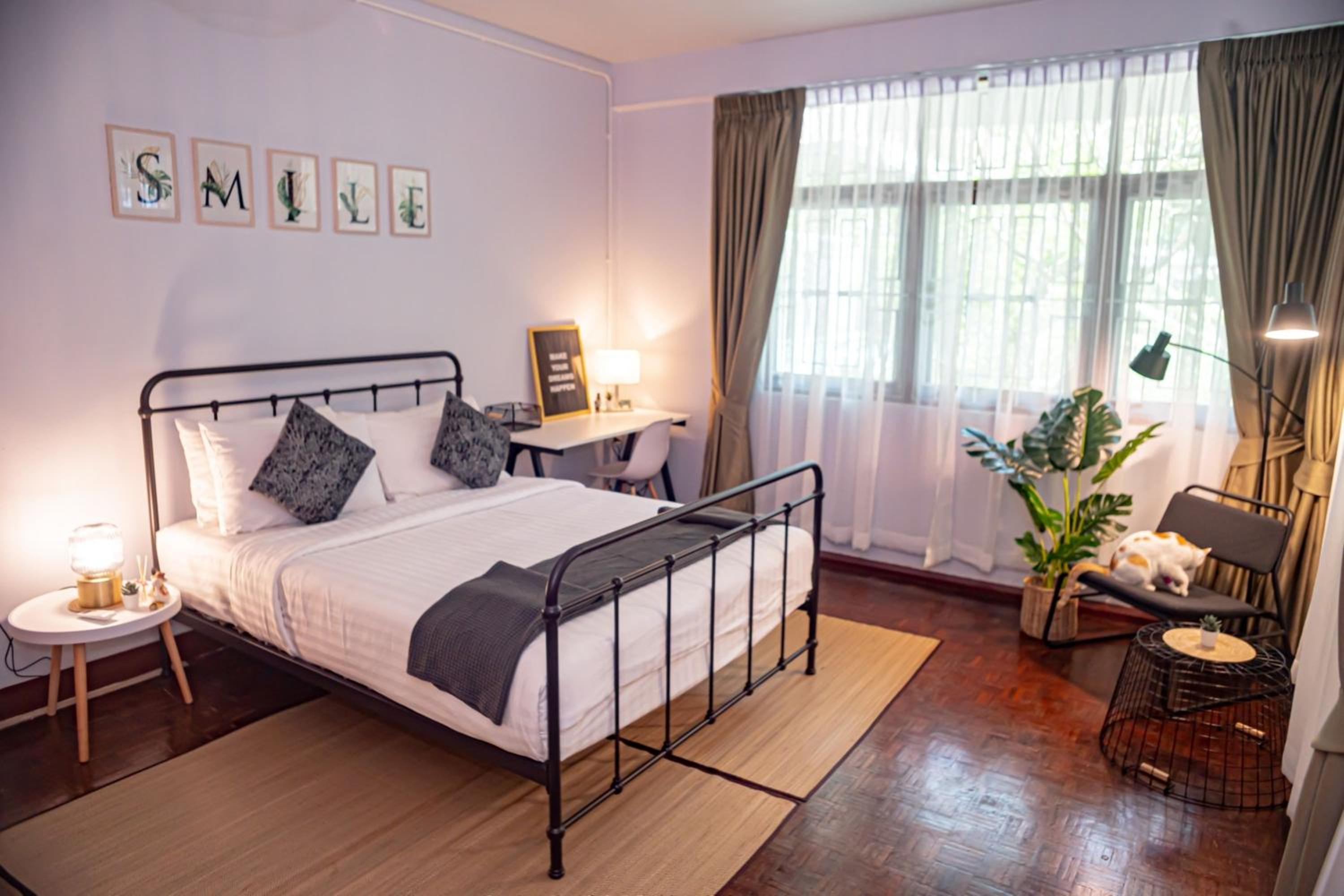 Queen Room - Photo 1