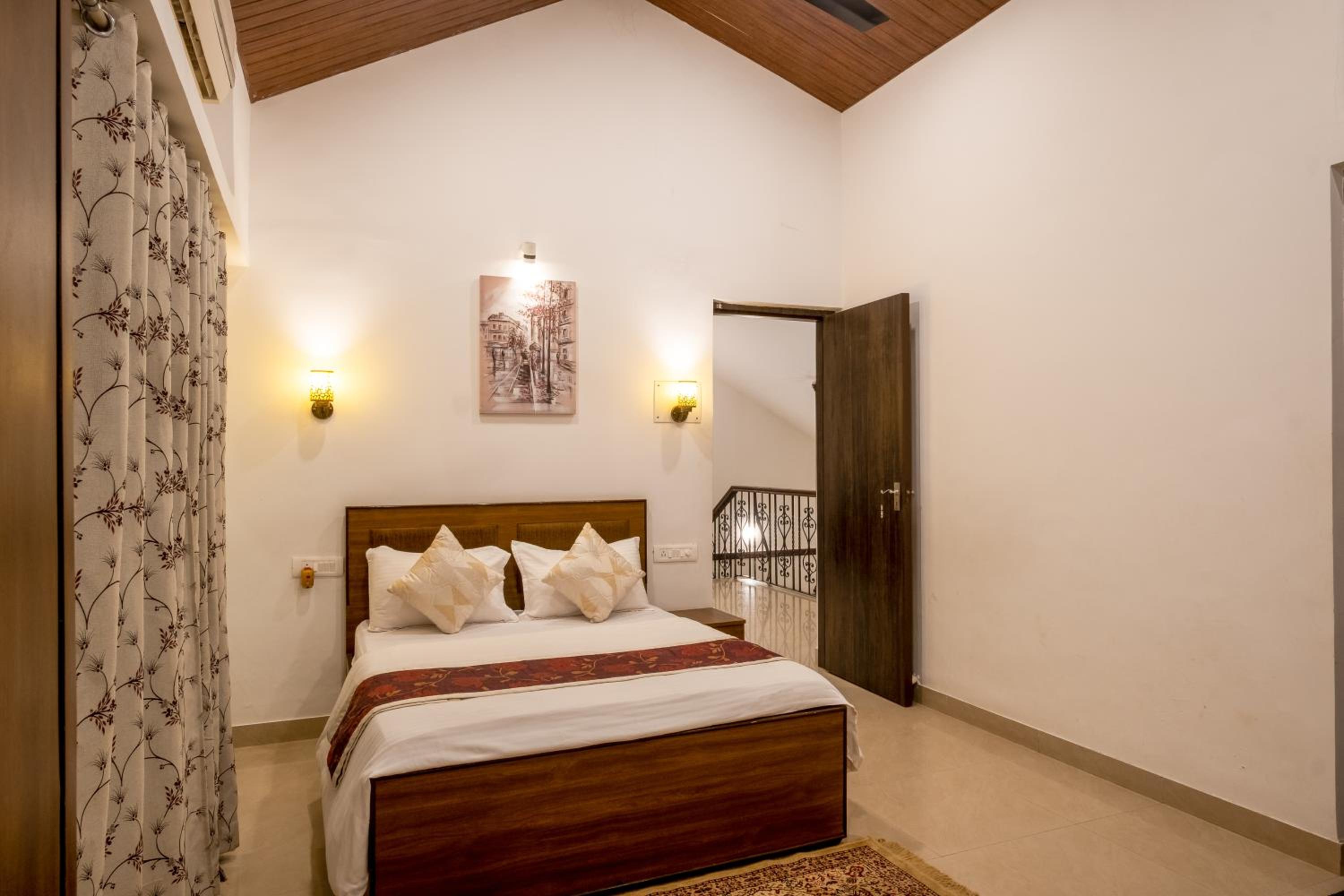 Villa photo 1