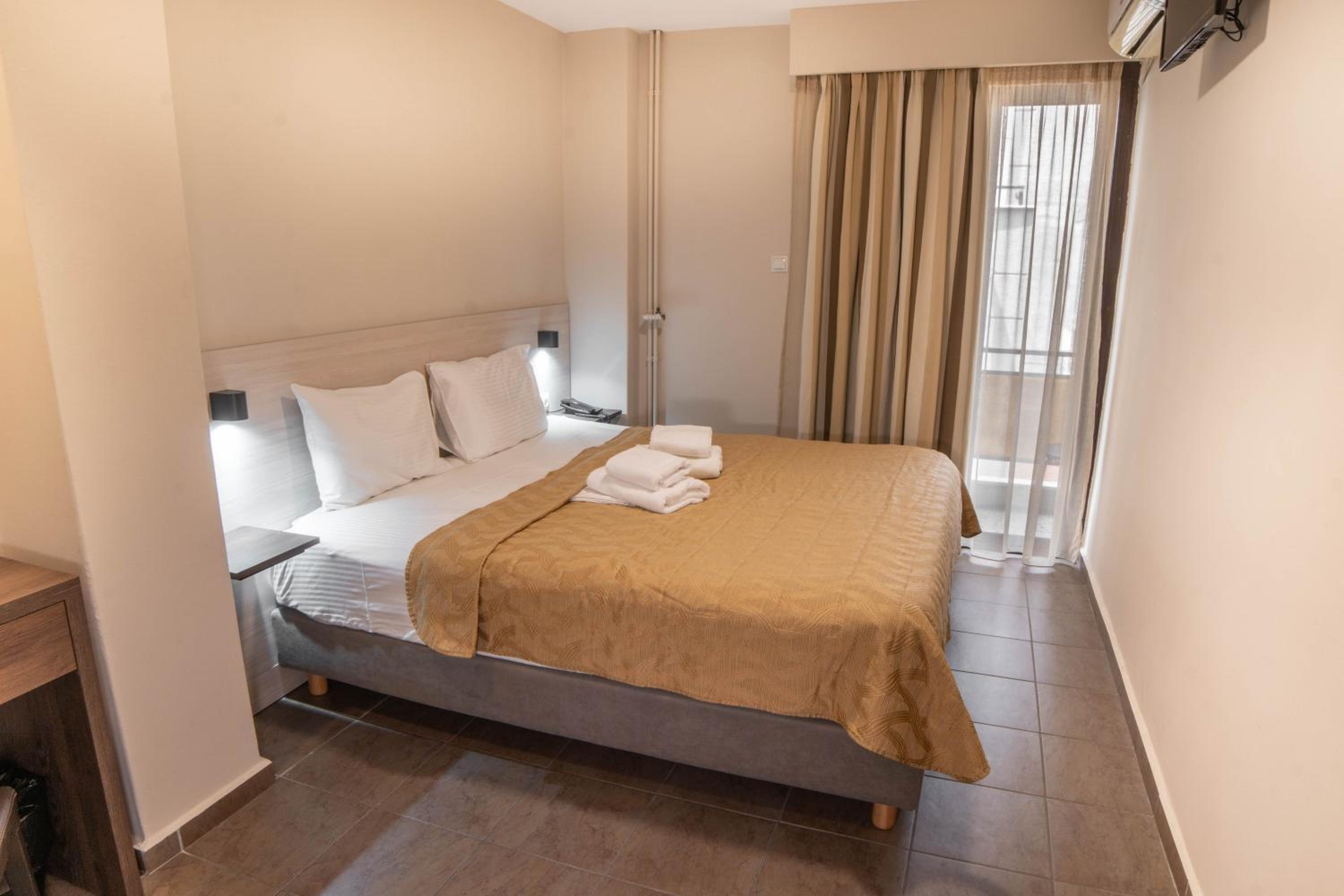 Double or Twin Room photo 2