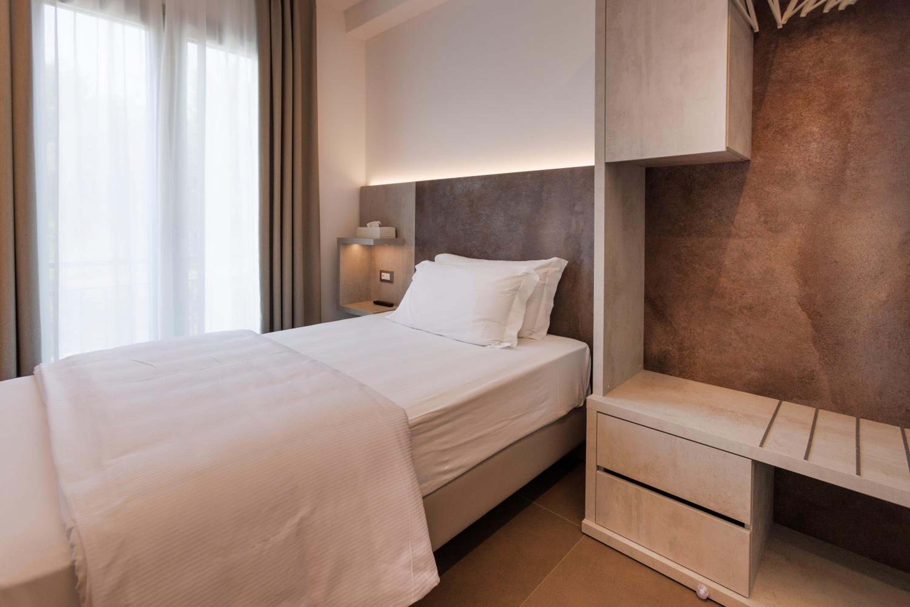 Single Room photo 3