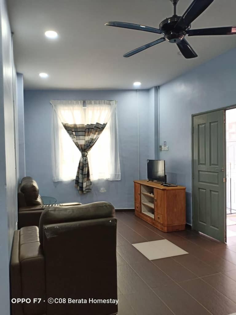 Two-Bedroom Apartment - Photo 4