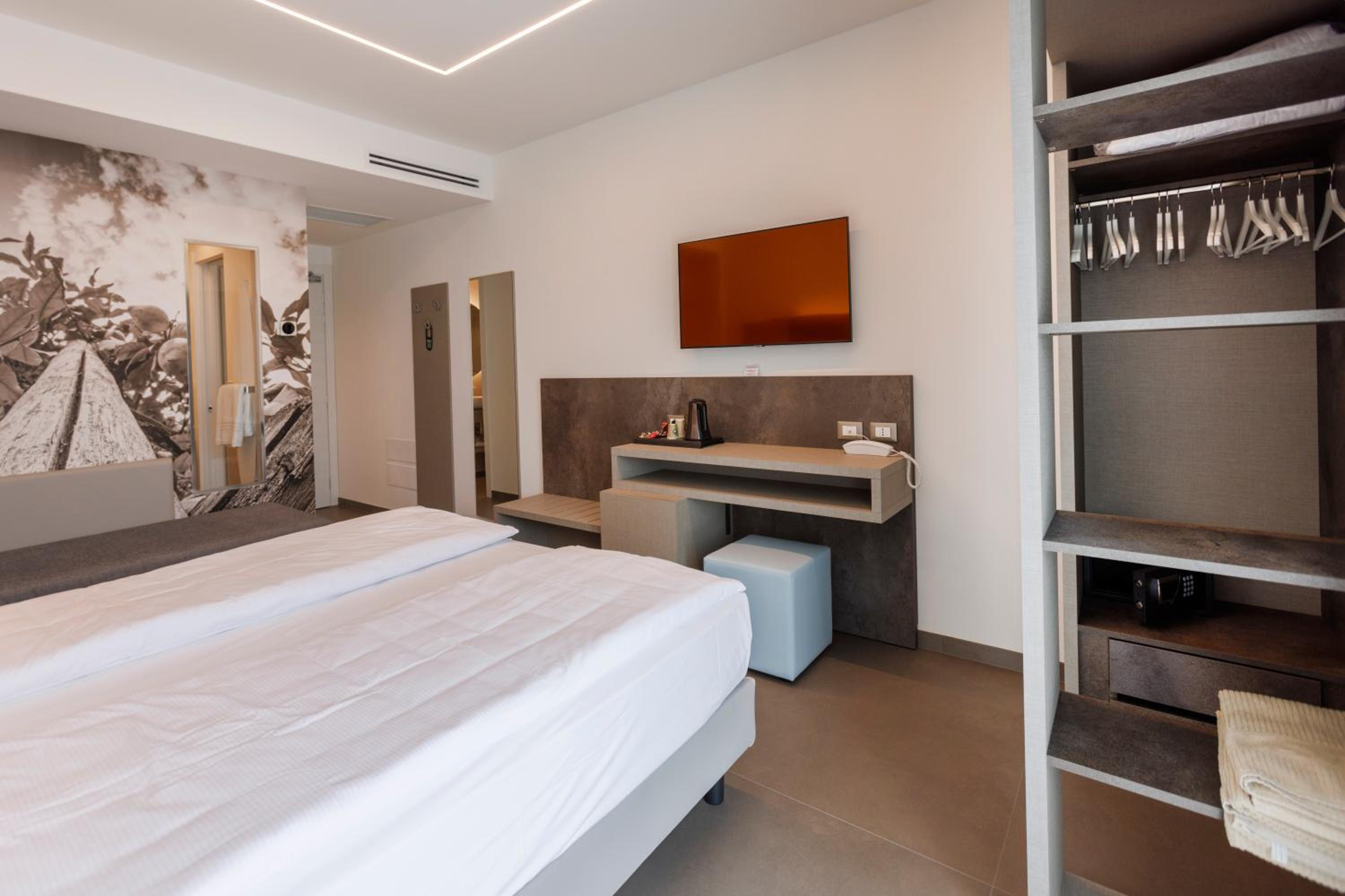 King Room - Photo 8