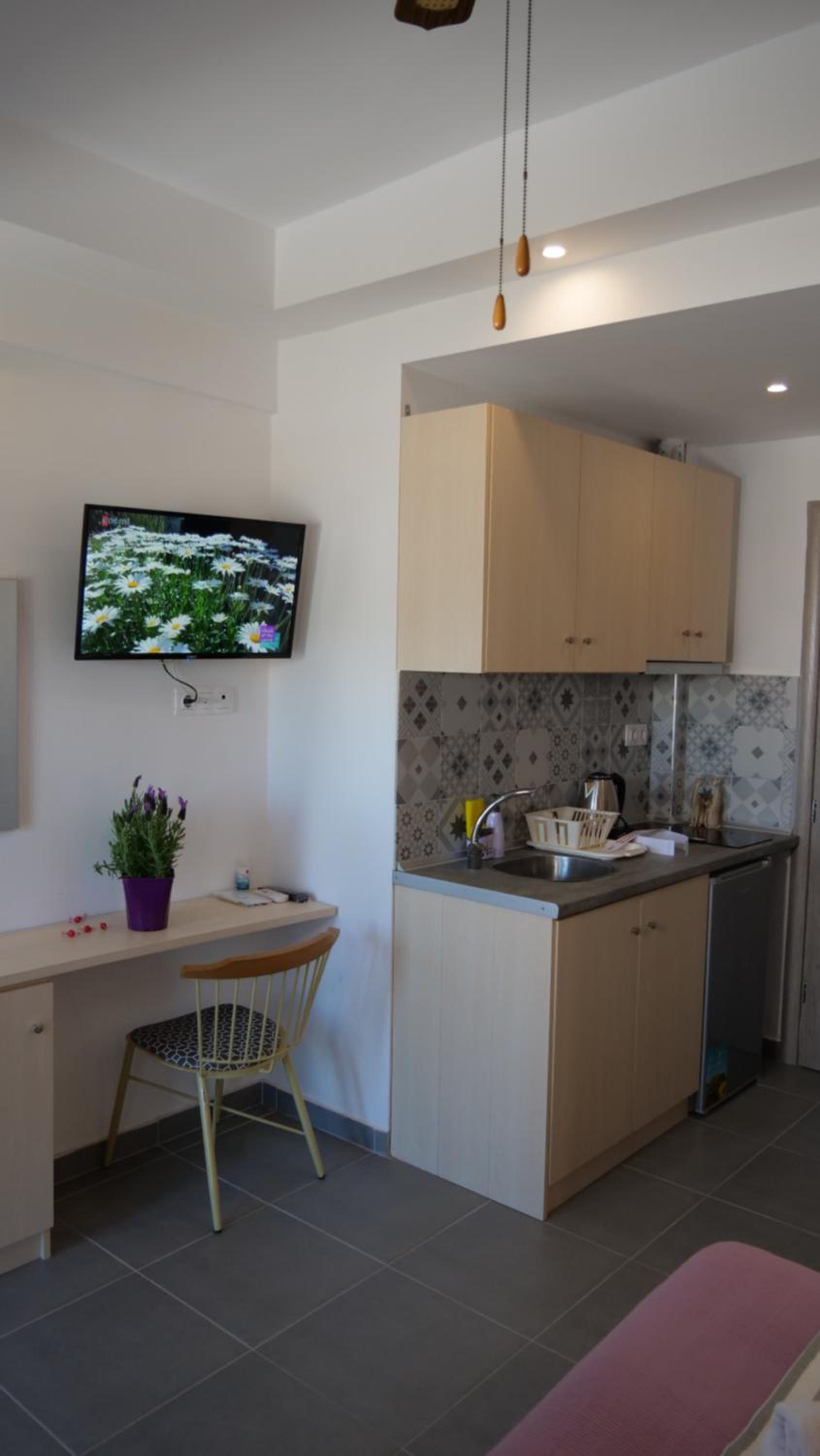 Deluxe Double Room with Extra Bed photo 2