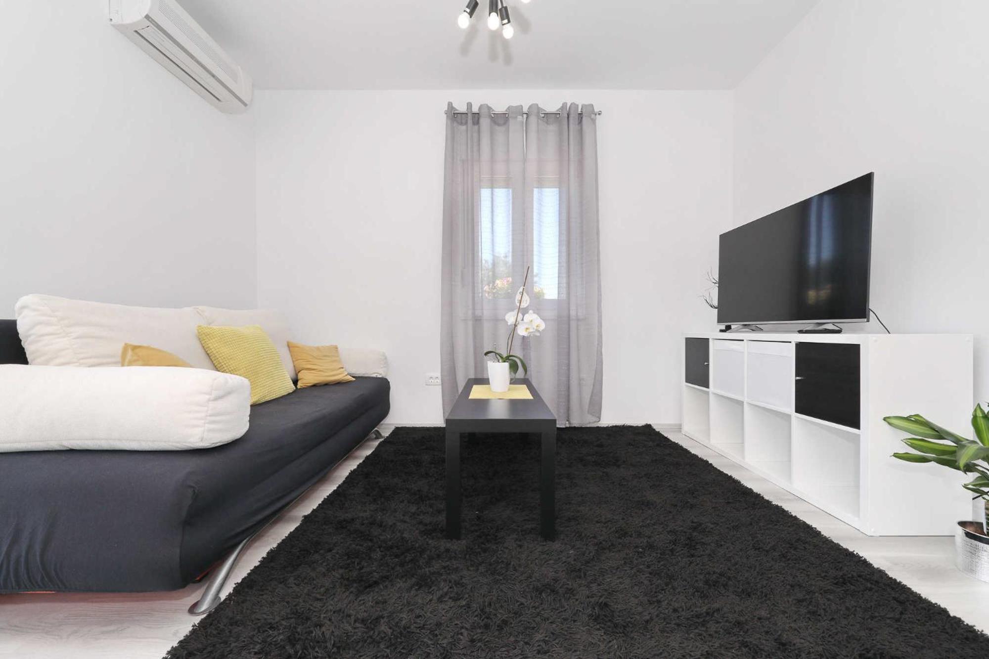 One-Bedroom Apartment with Terrace
