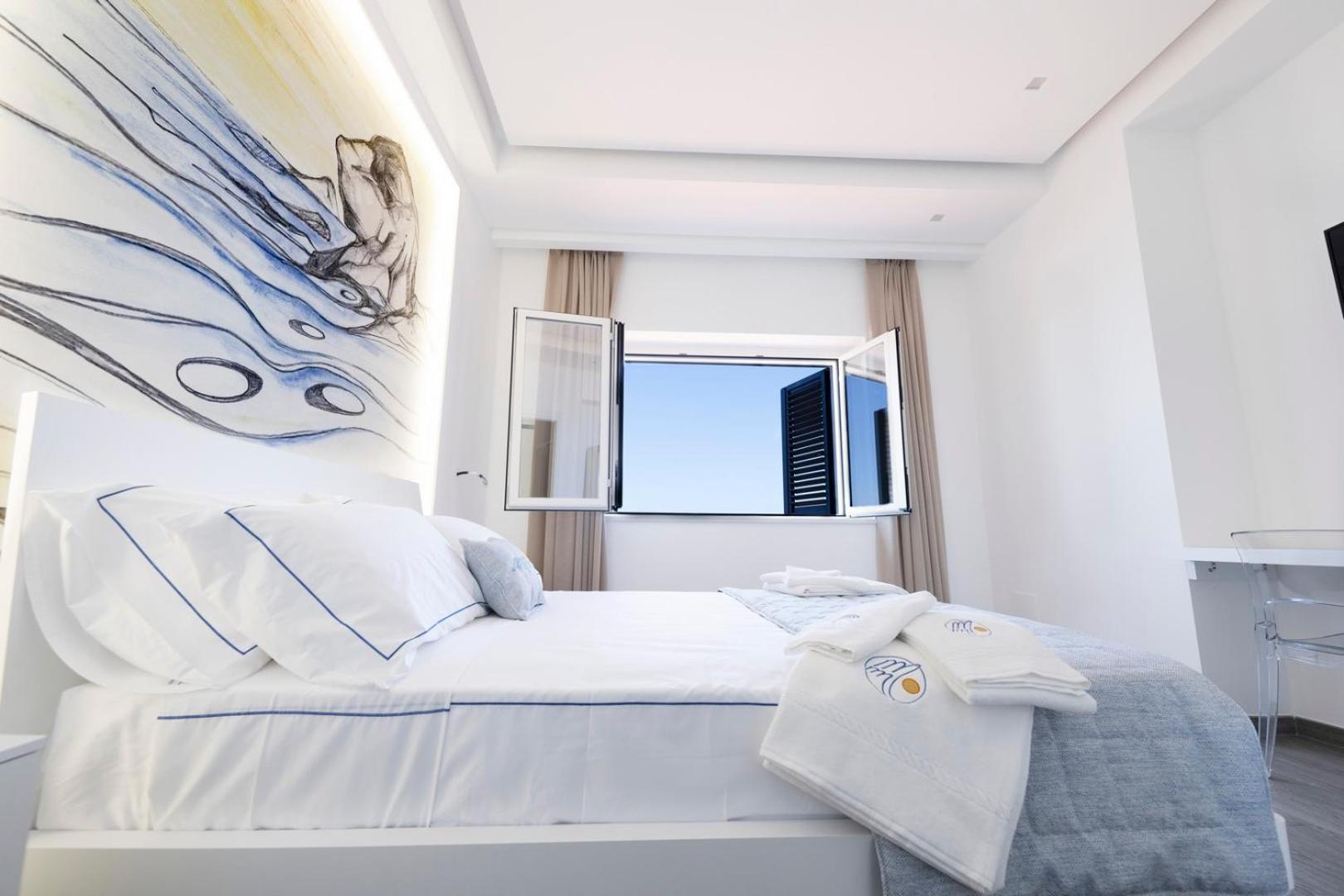 Deluxe Double Room with Sea View