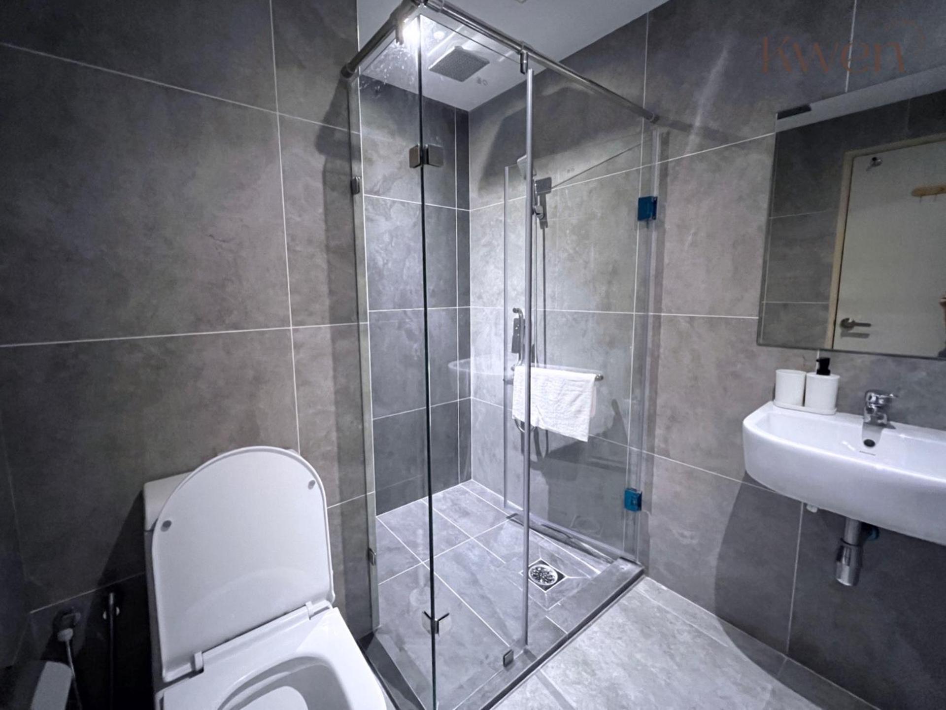 Two-Bedroom Suite - Photo 30