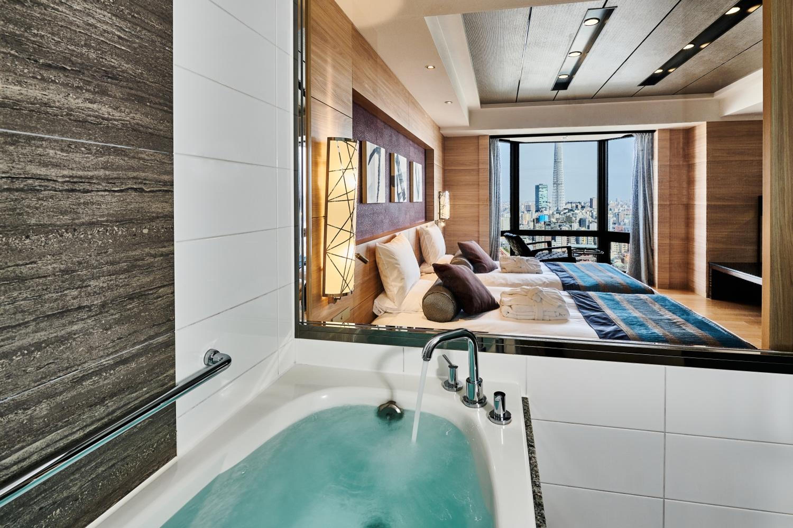 Modern Japanese Style Suite Room With Skytree Side - Non Smoking With 3futon (5 Adults)