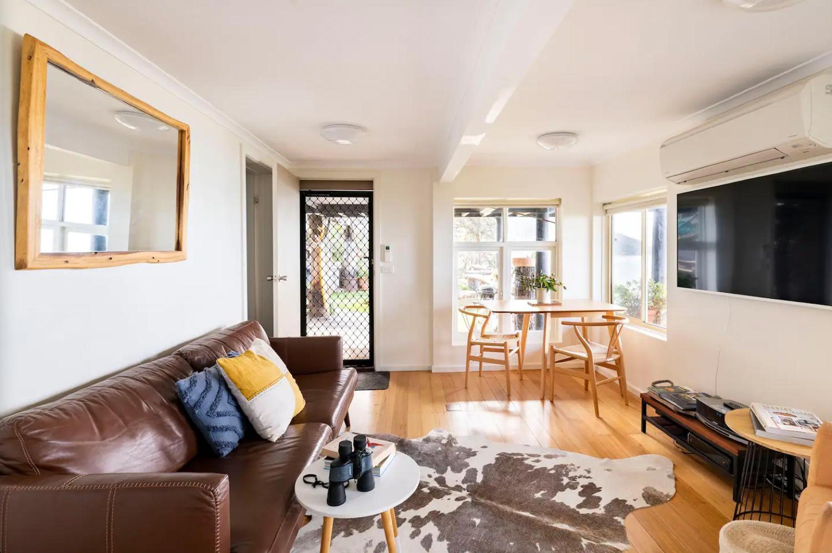 One-Bedroom House photo 1