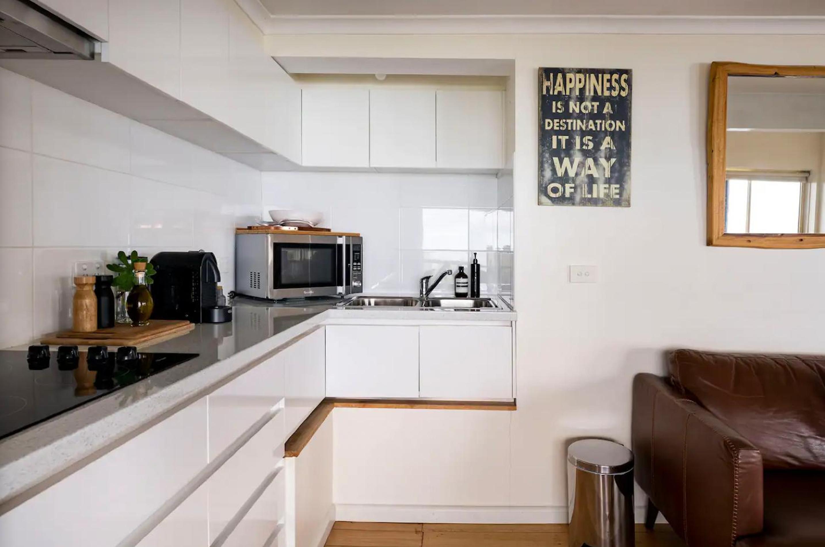 One-Bedroom House photo 2
