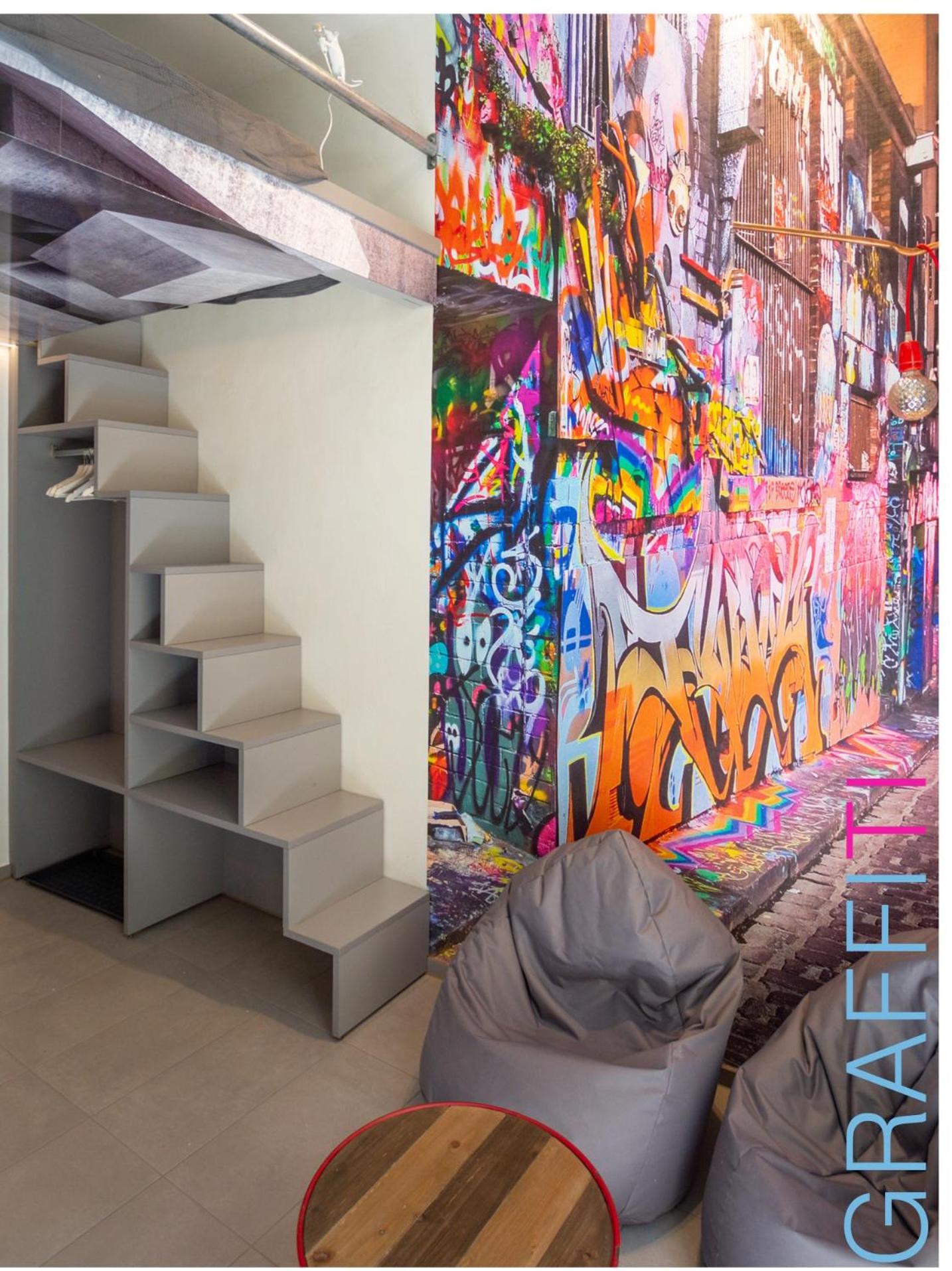 One-Bedroom Apartment - Photo 9