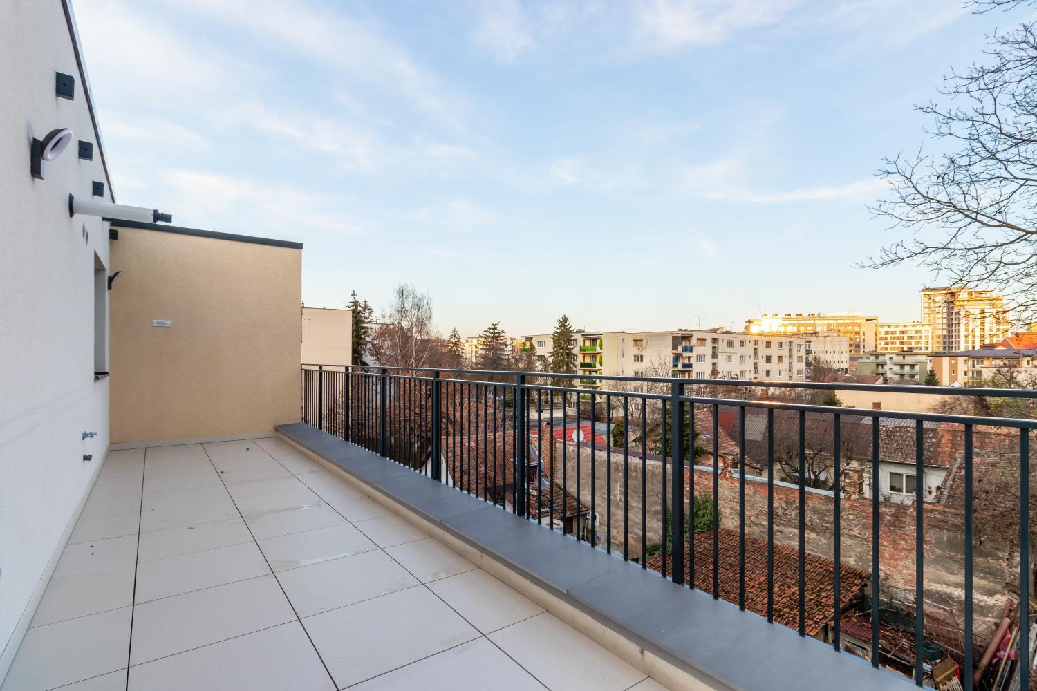 Apartment - Photo 18