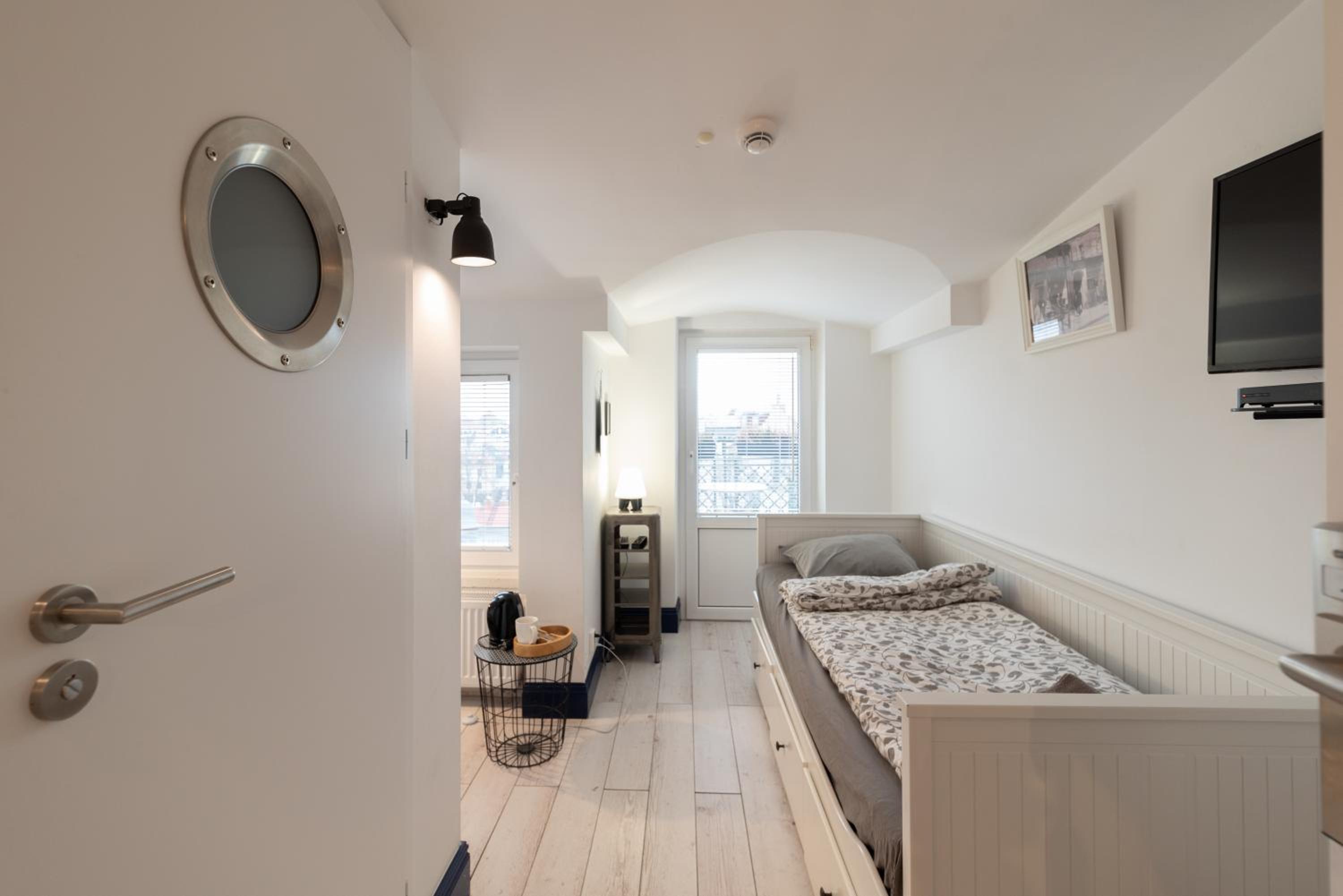 Studio Apartment with Sea View photo 1