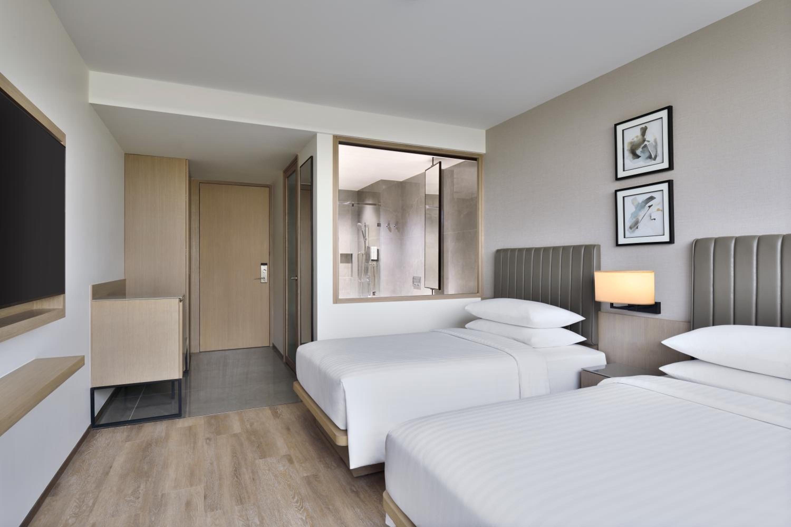 Superior Twin Room with City View (Early Check in &Late Check out-subject to availability,10% off on Laundry )