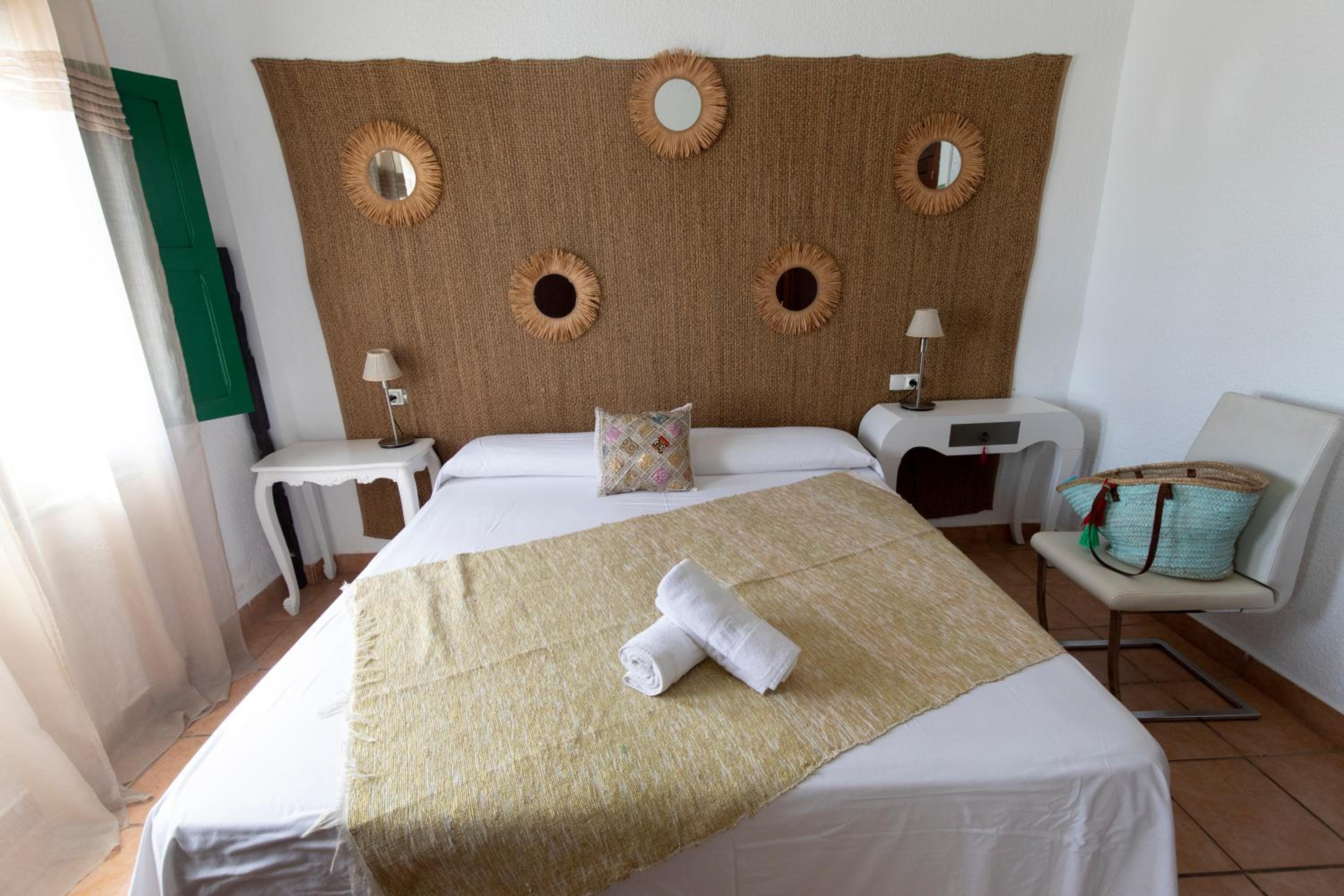 Standard Double or Twin Room photo 2