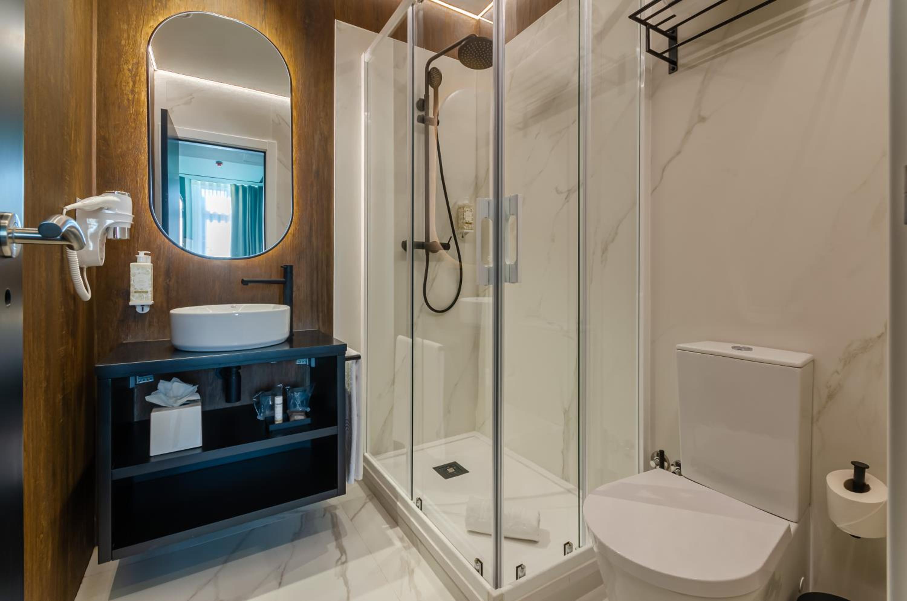 Superior Double or Twin Room - Photo 2