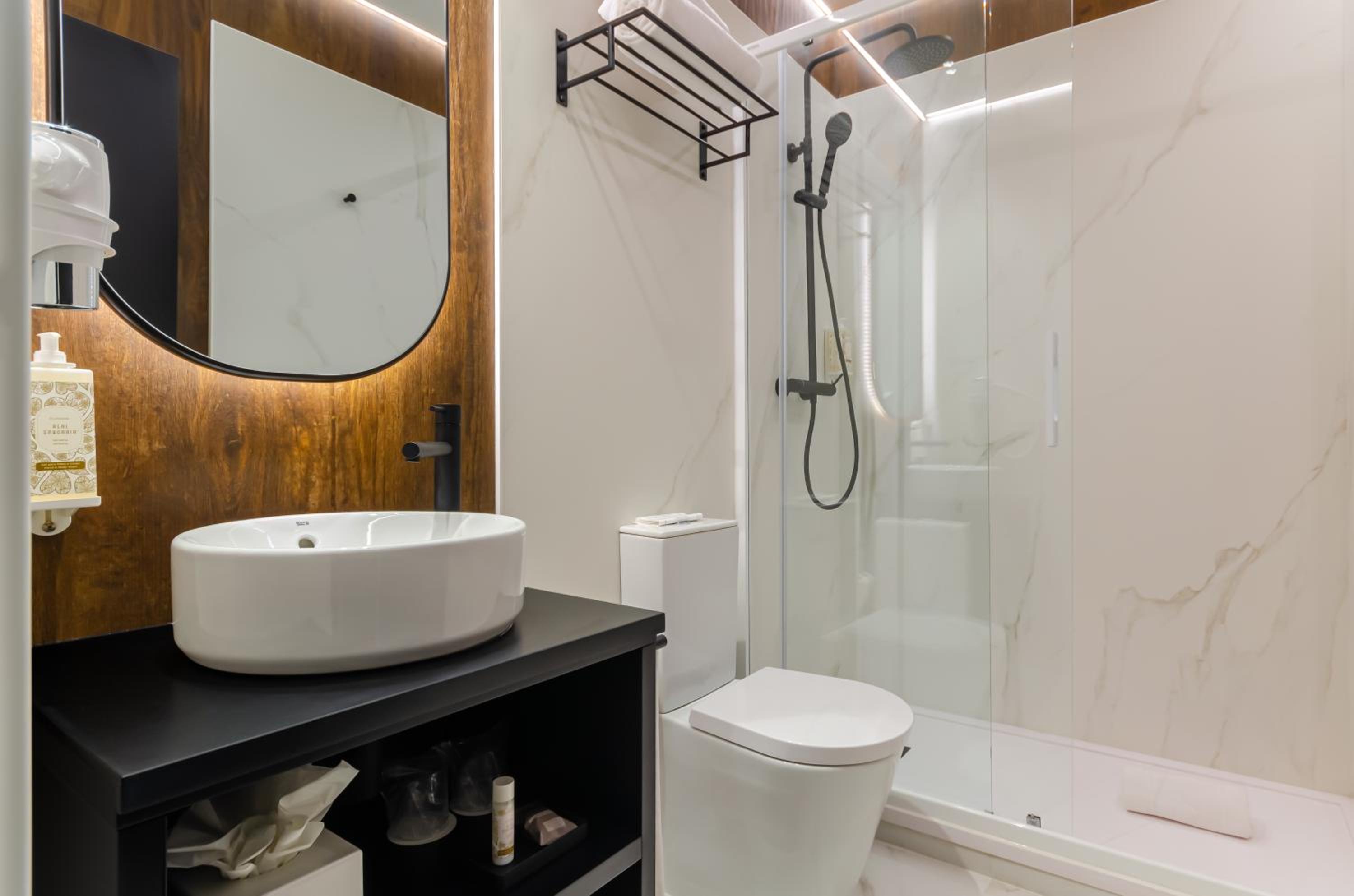 Standard Double or Twin Room - Photo 29