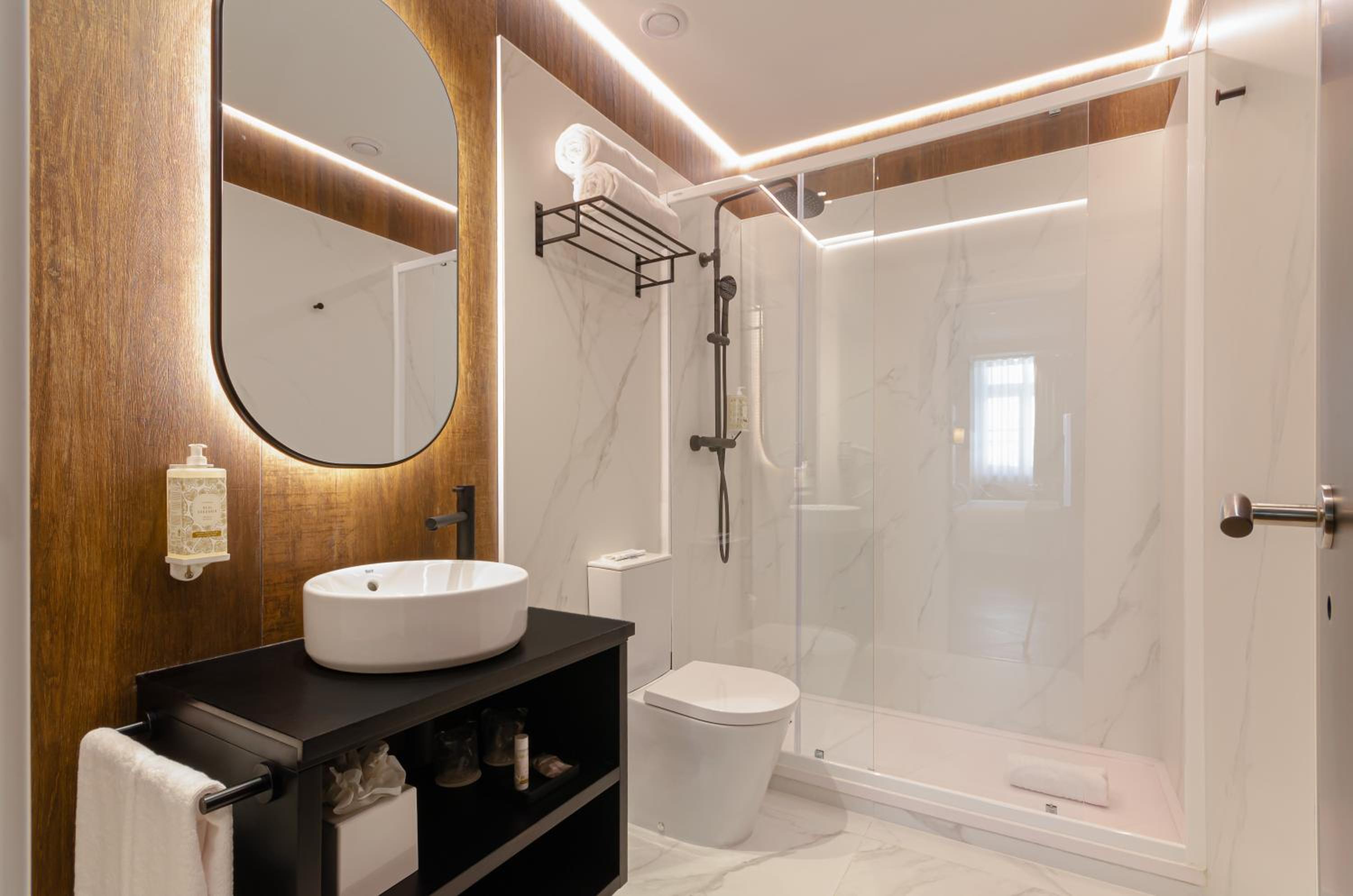 Superior Double or Twin Room - Photo 3