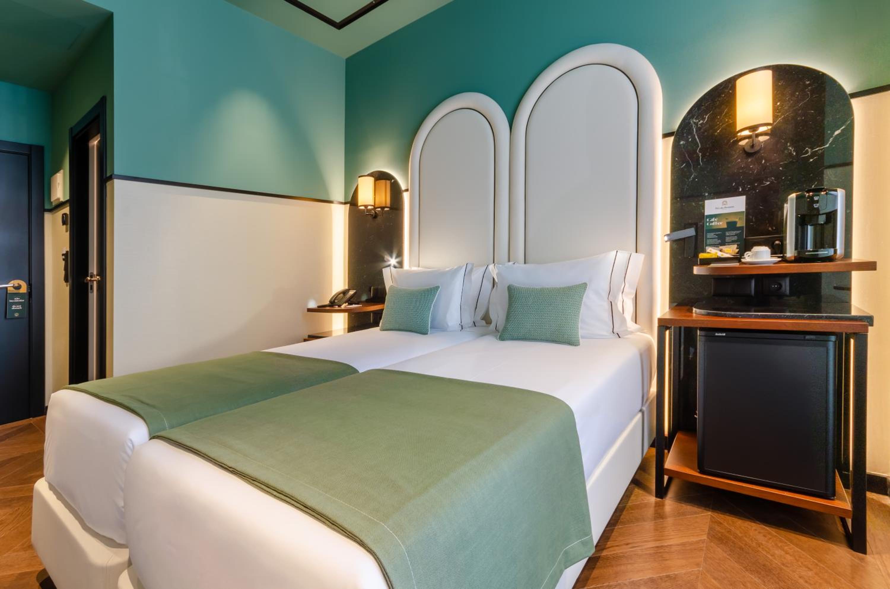 Standard Double or Twin Room - Photo 39