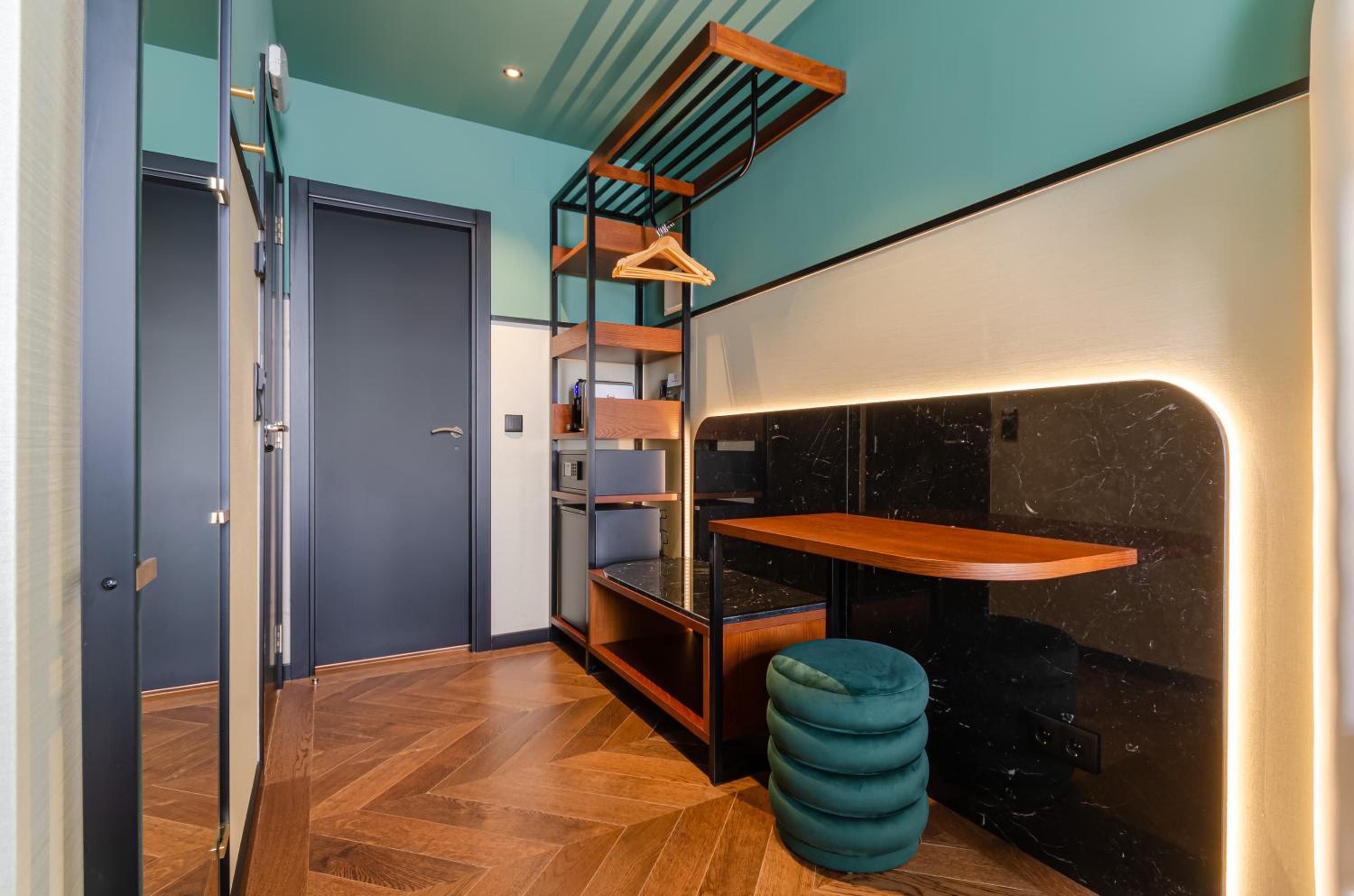 Superior Double or Twin Room - Photo 4