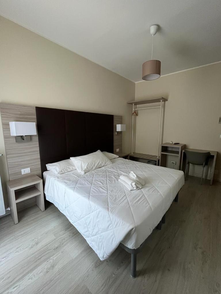 Economy Double Room photo 1