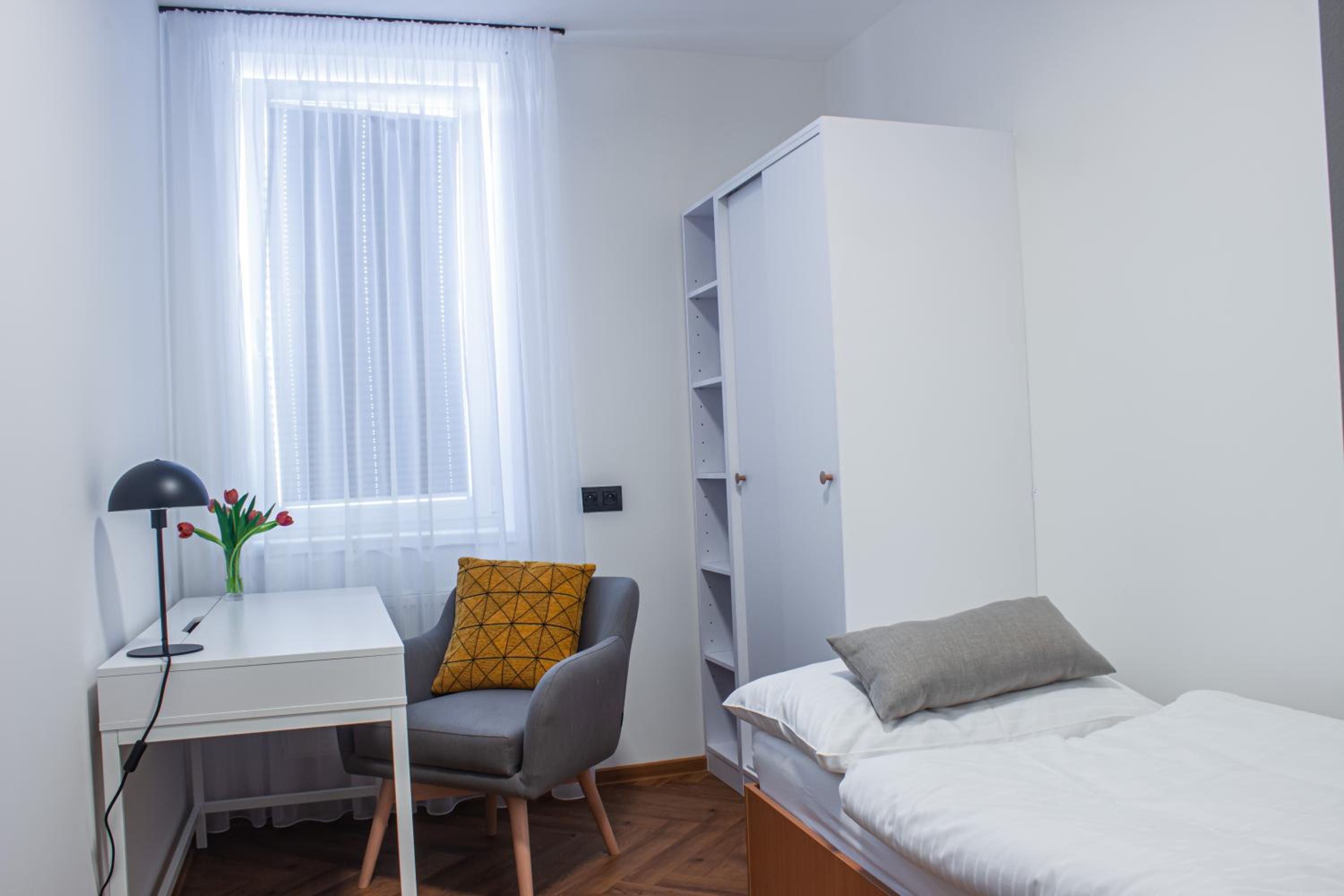 Apartment - Photo 1