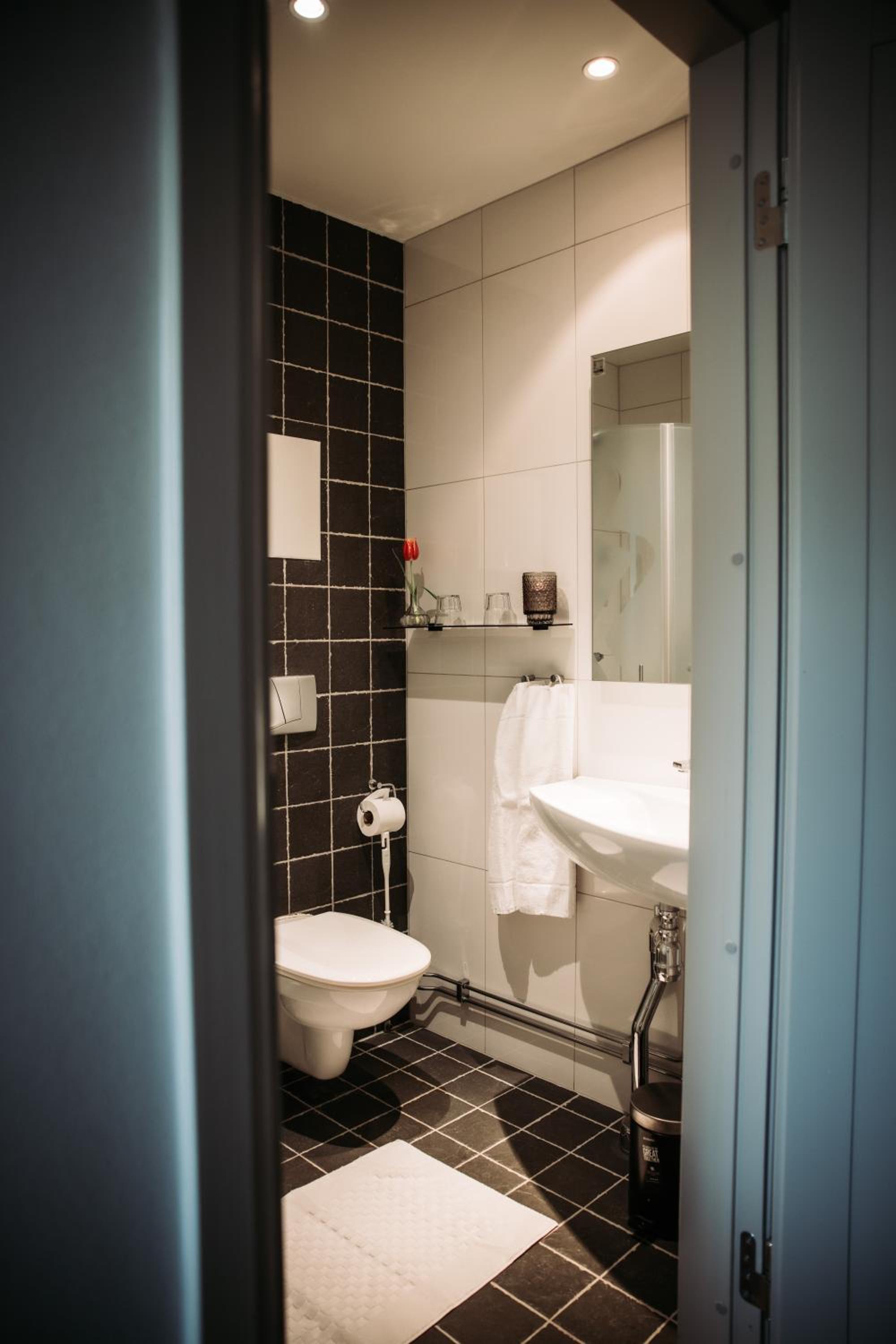 Double Room - Photo 4