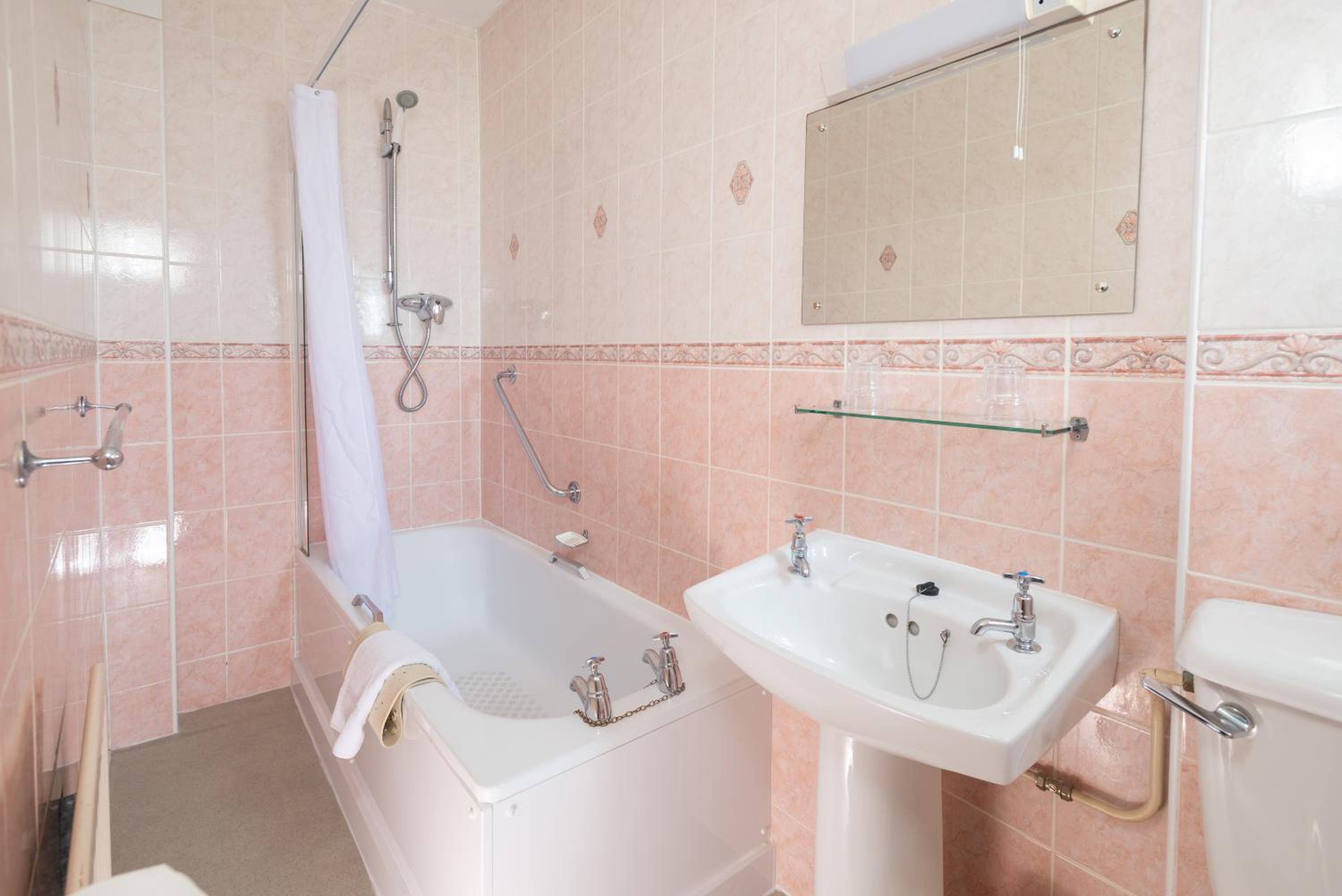 Double Room - Photo 4