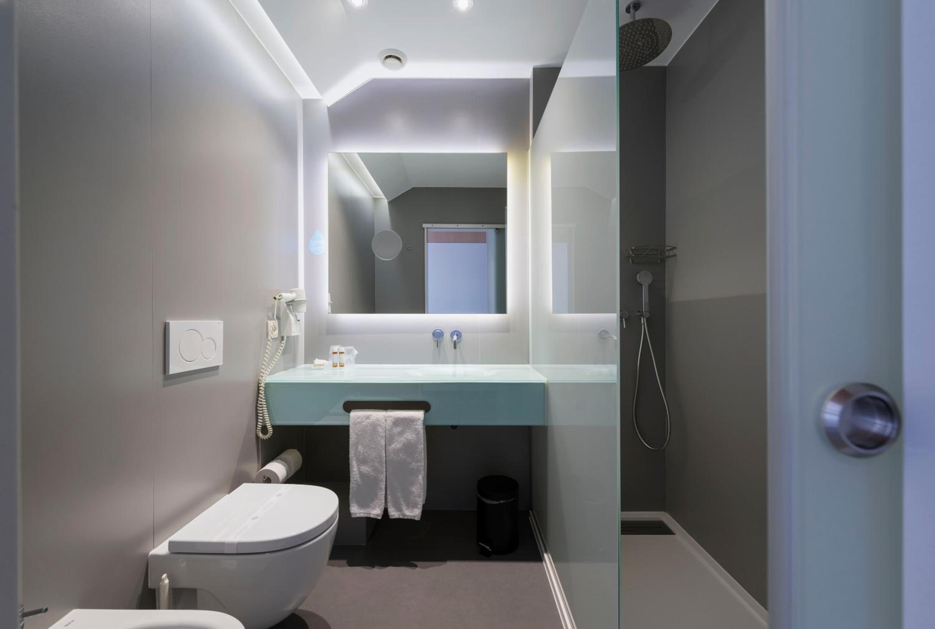 Double Room - Photo 2