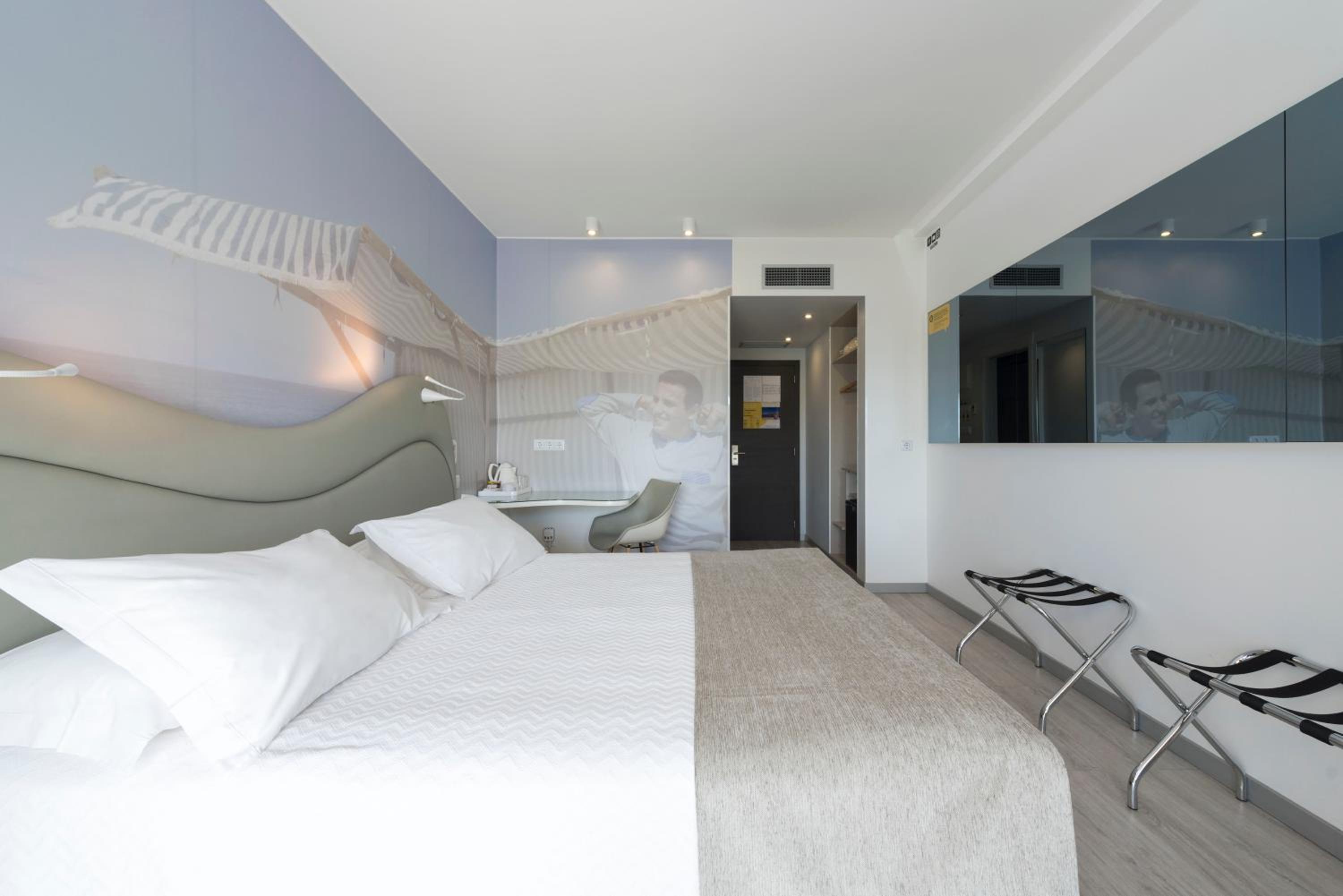 Deluxe Double Room - Photo 17