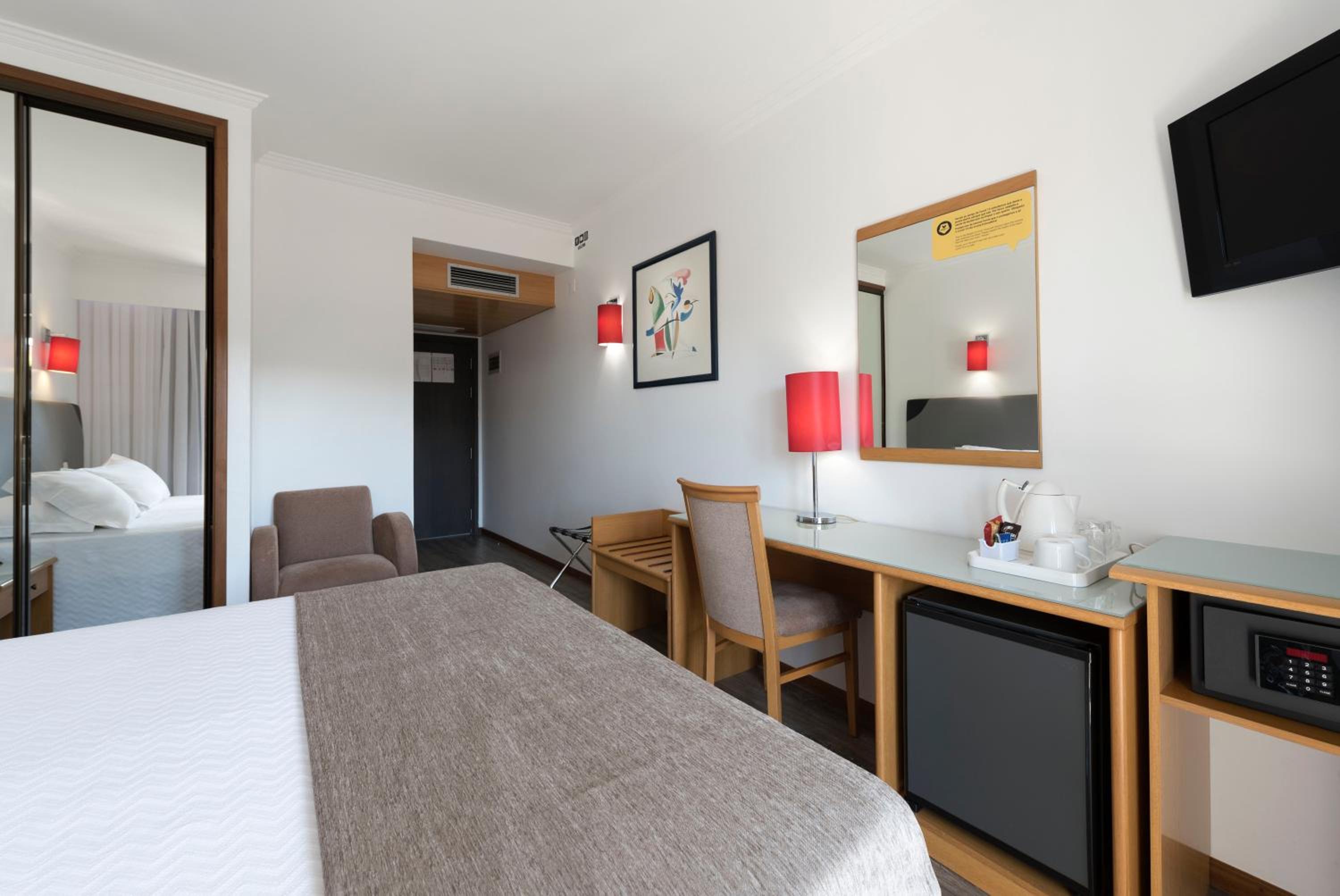 Double Room - Photo 5