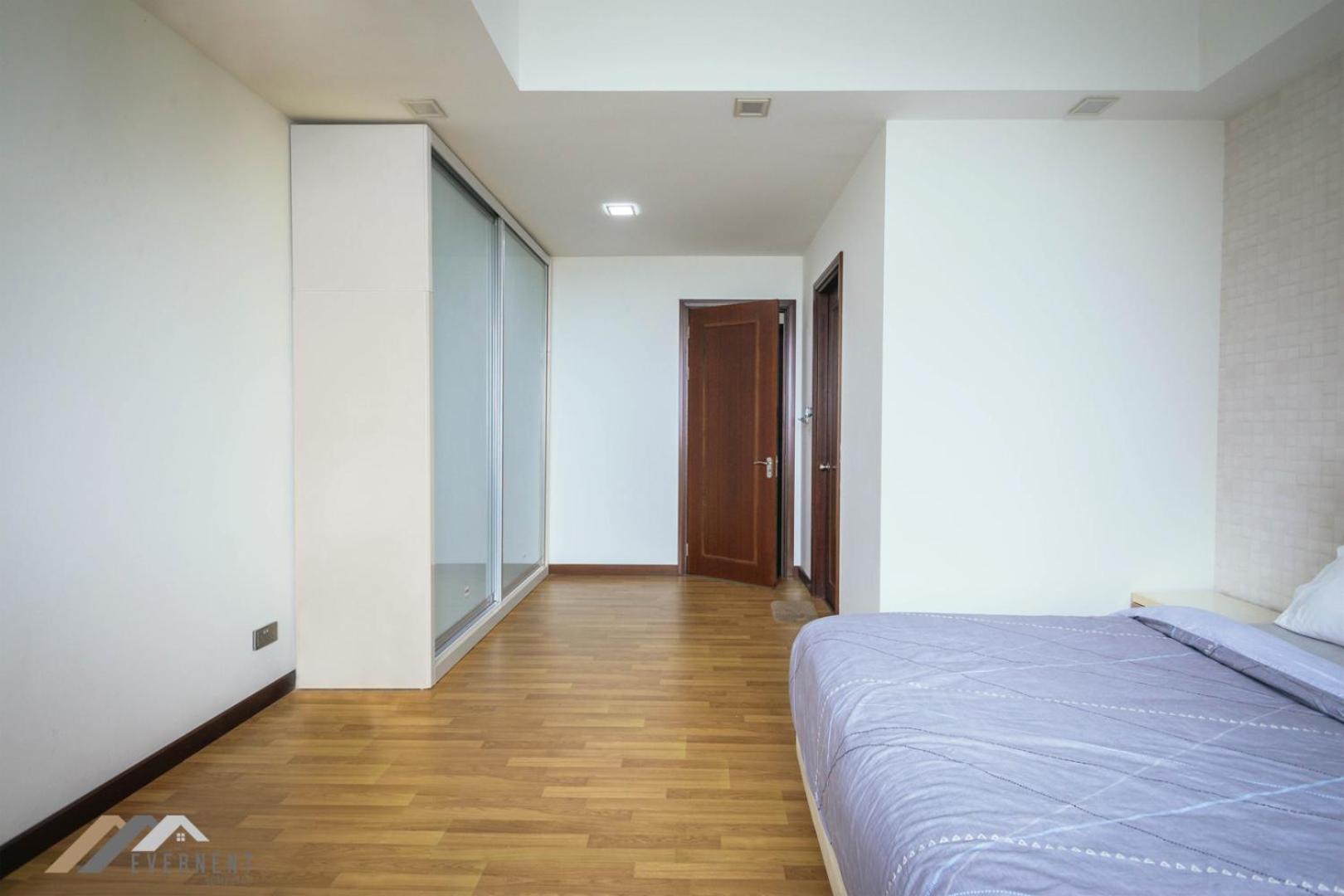 Three-Bedroom Apartment - Photo 1