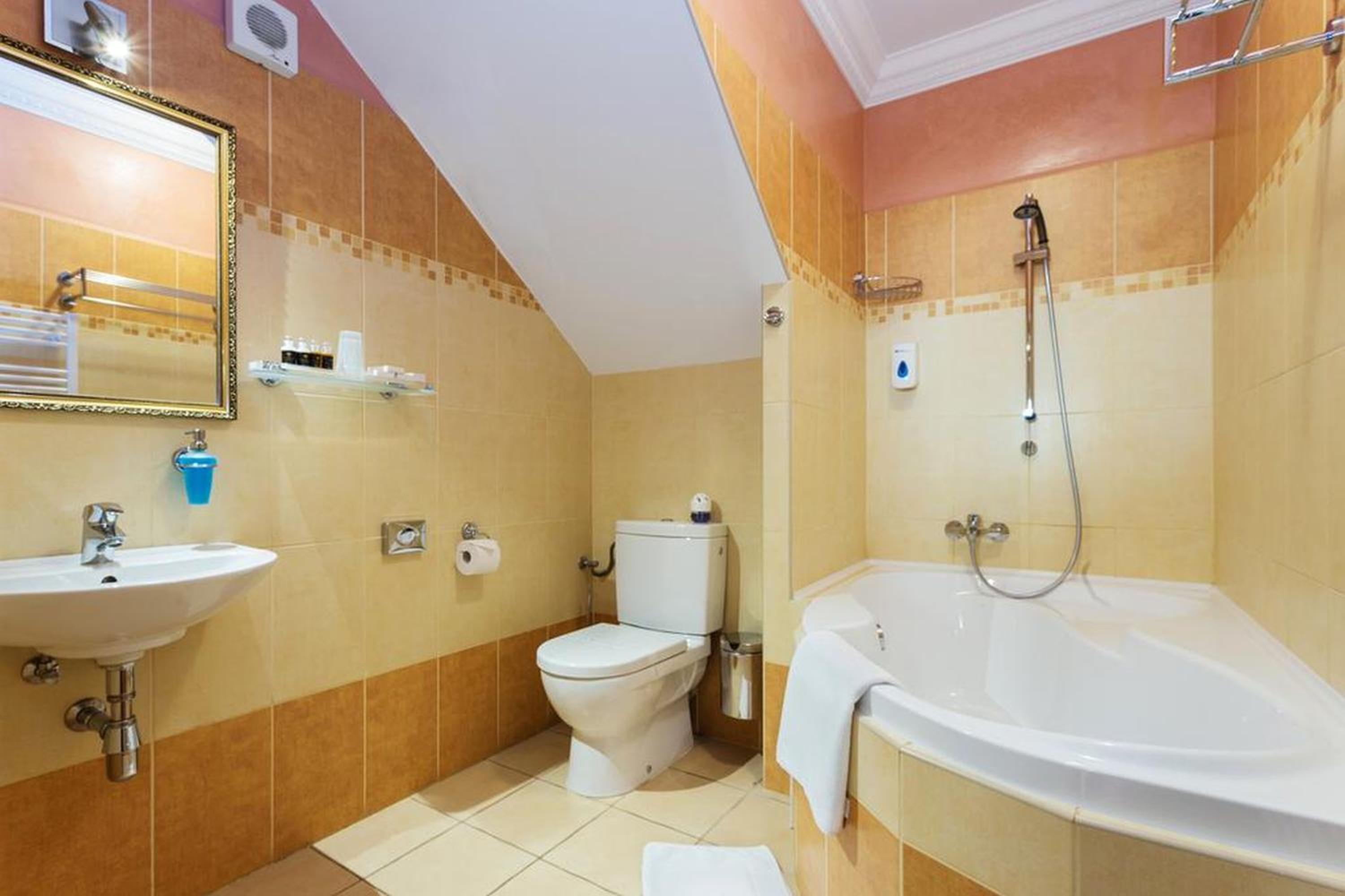 Deluxe Double Room with Castle View photo 2