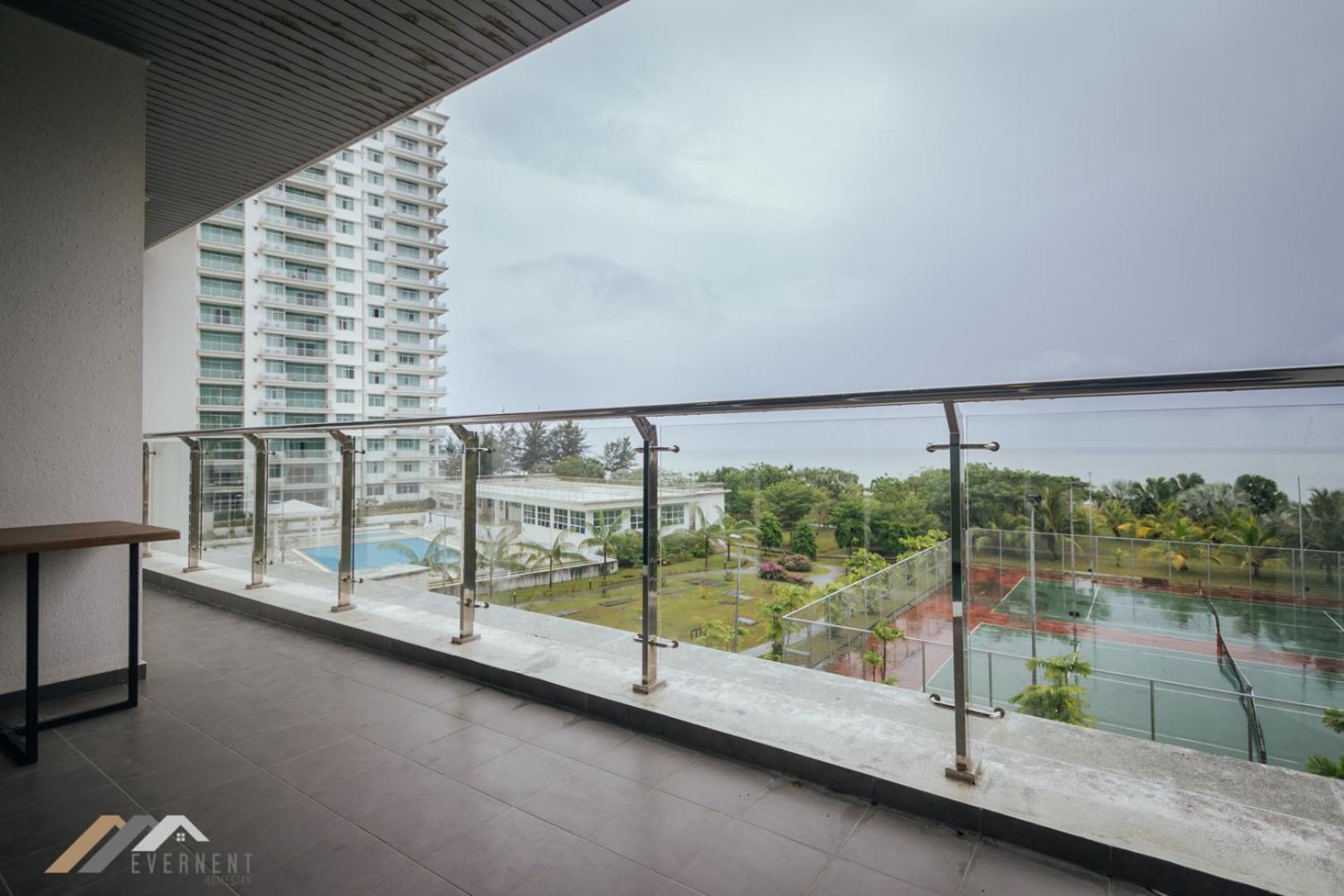 Three-Bedroom Apartment - Photo 7