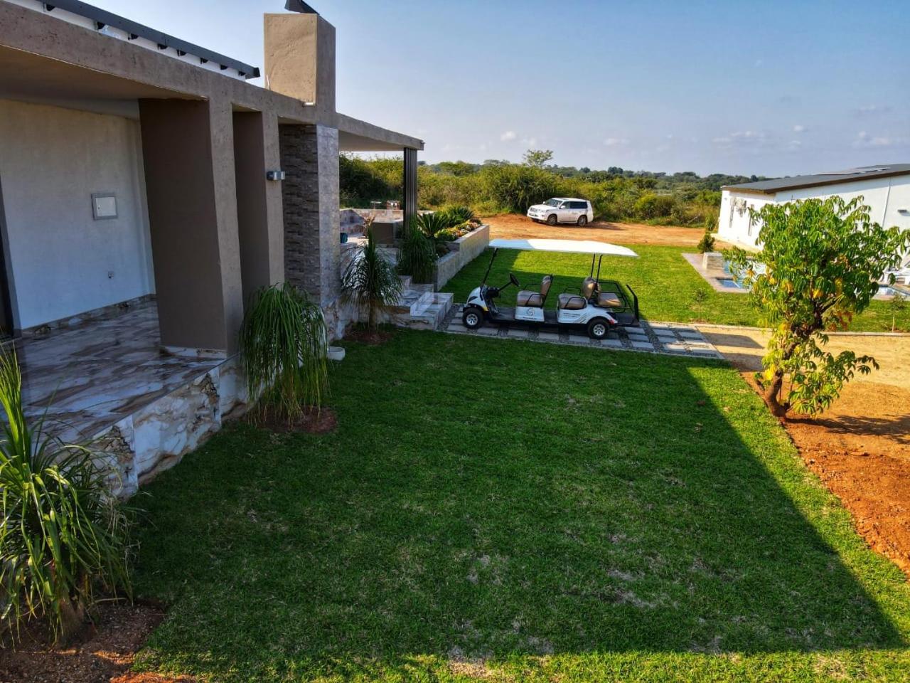 Three-Bedroom Villa - Photo 32