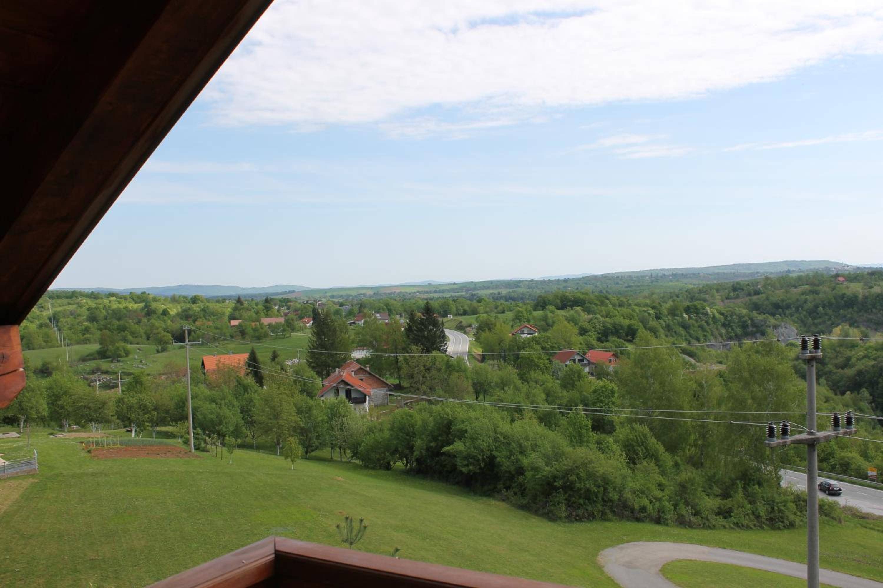 Double Room with Balcony - Photo 8