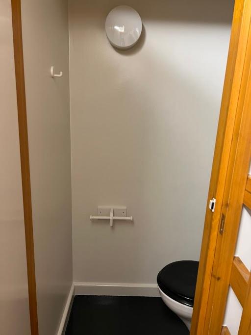 Quadruple Room with Private Bathroom - Photo 6